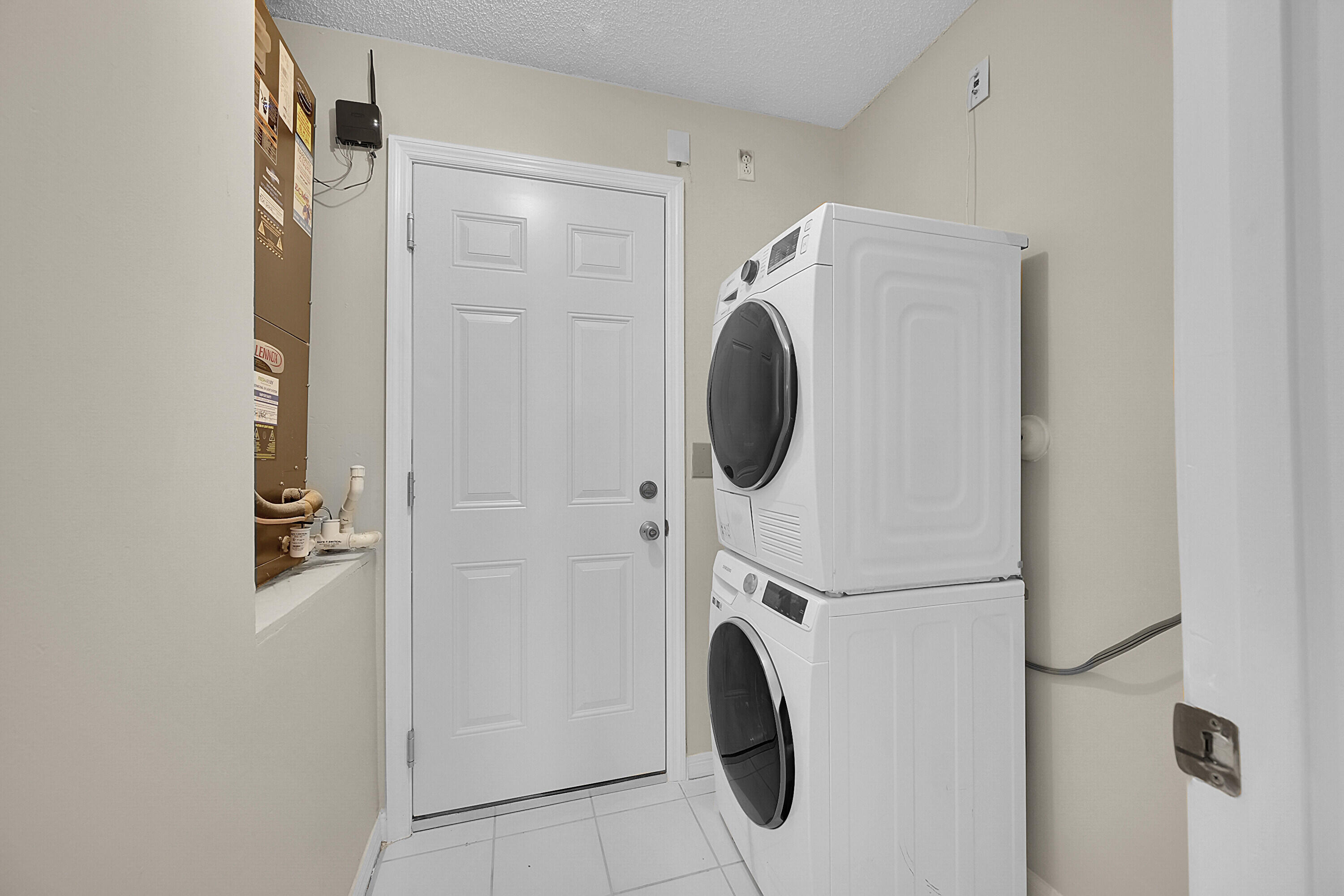 10216 Breezeway Place