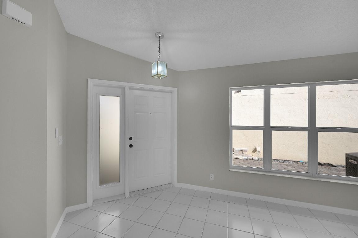 10216 Breezeway Place