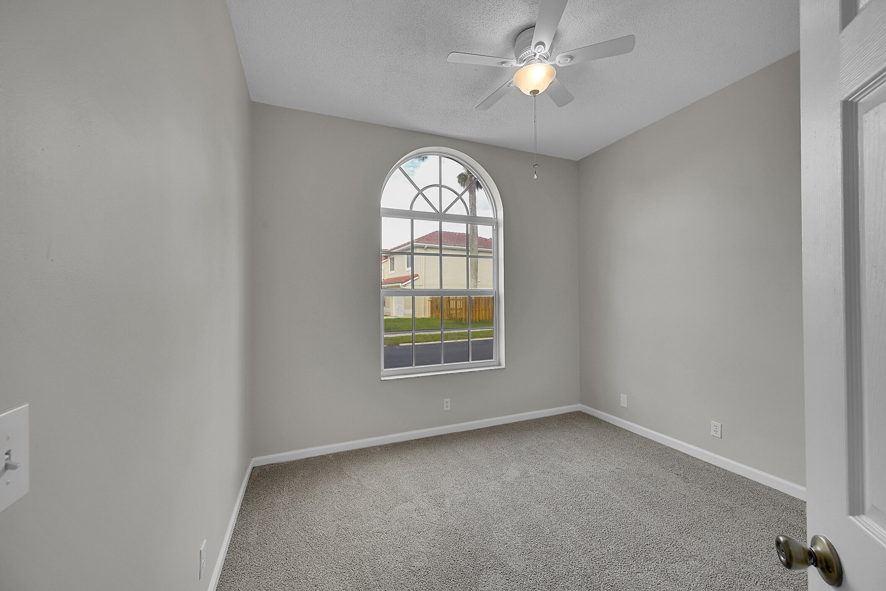 10216 Breezeway Place