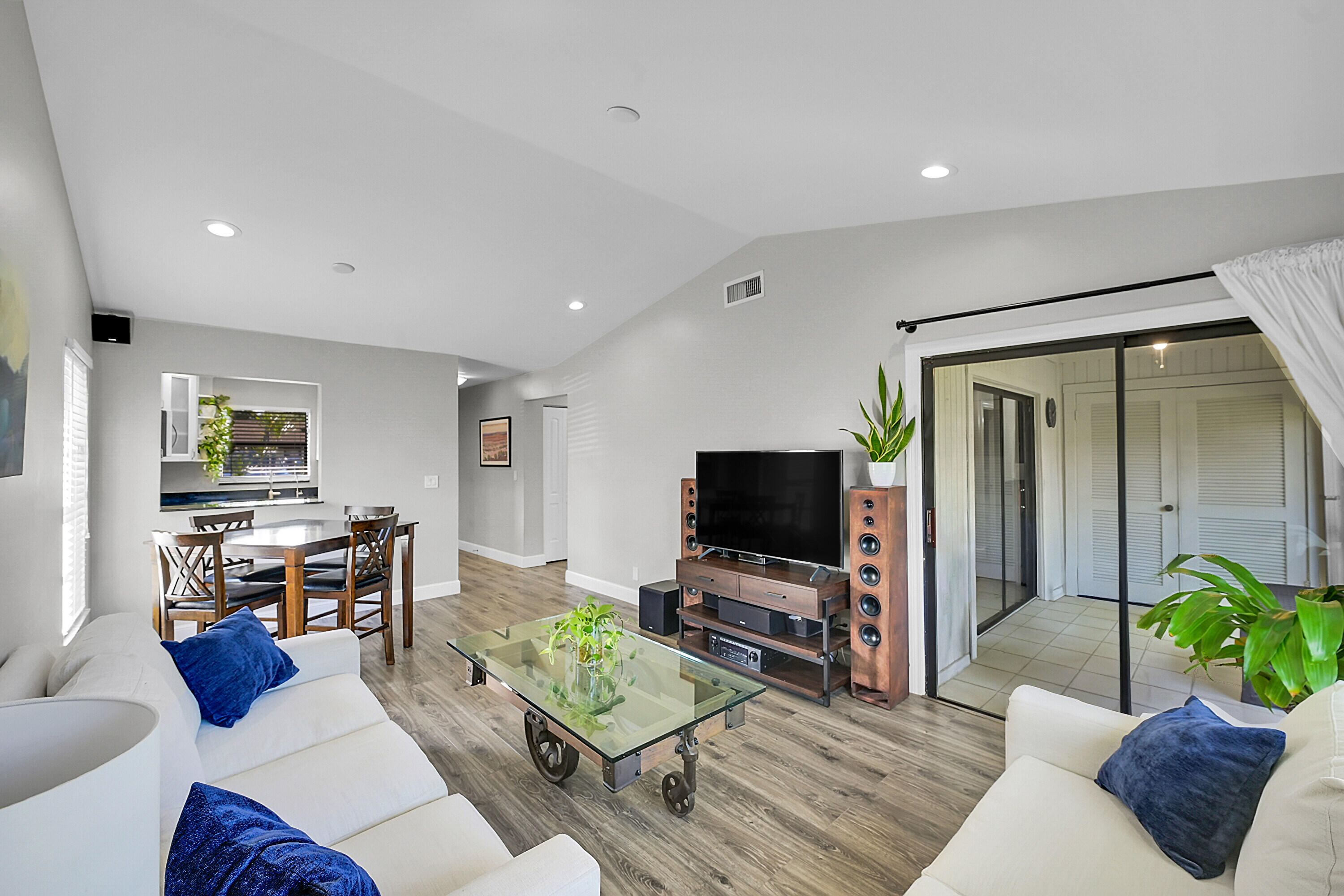 16 Via De Casas Norte 16