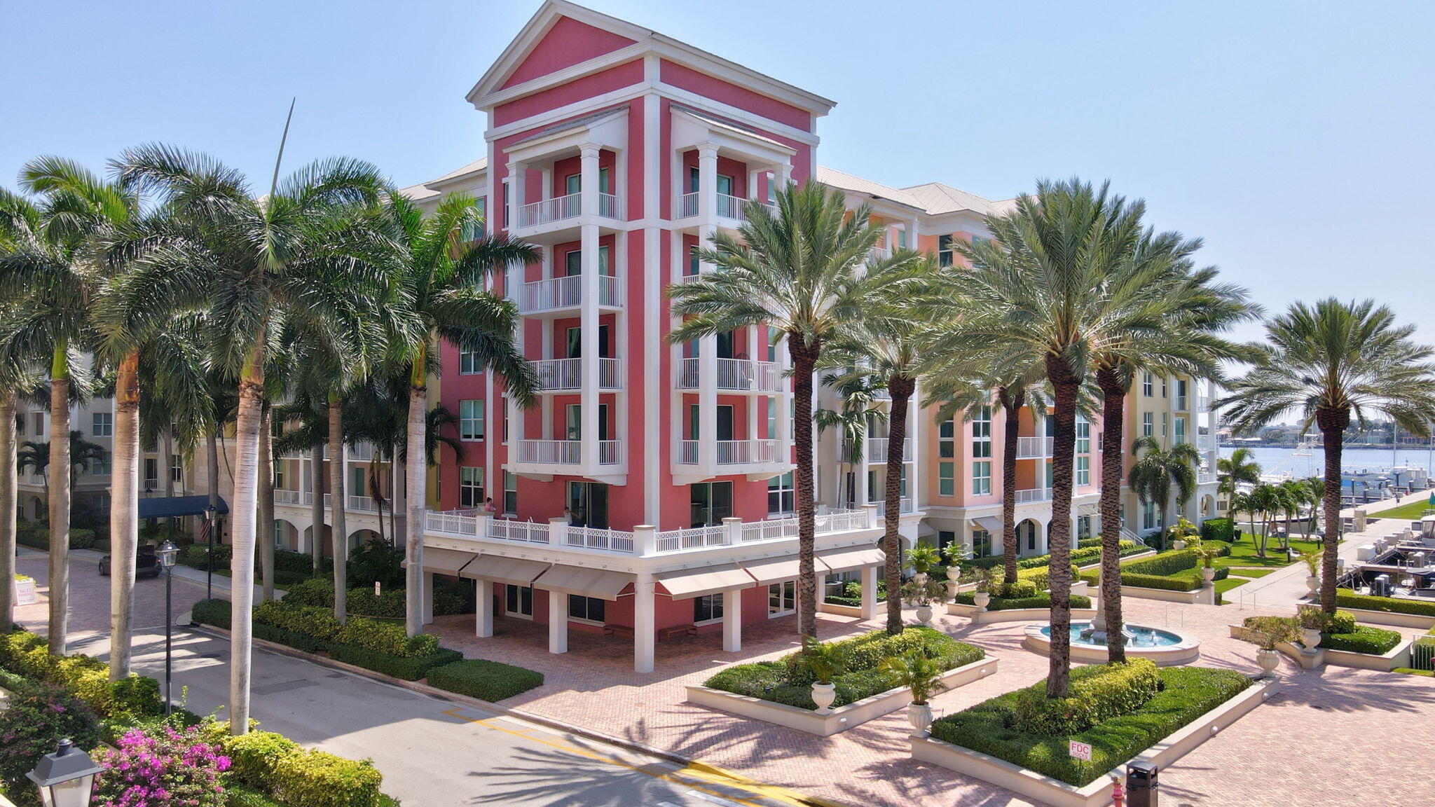 806 E Windward Way 217