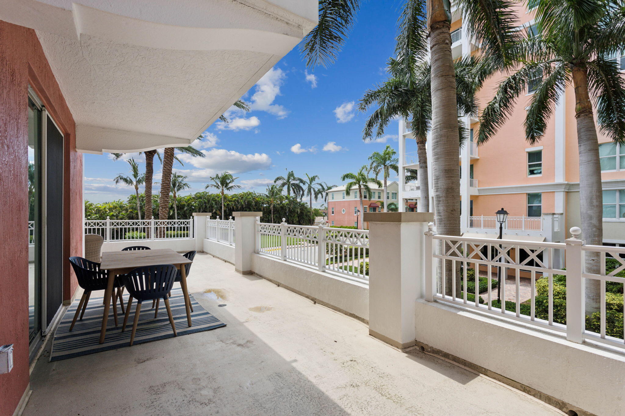 806 E Windward Way 217