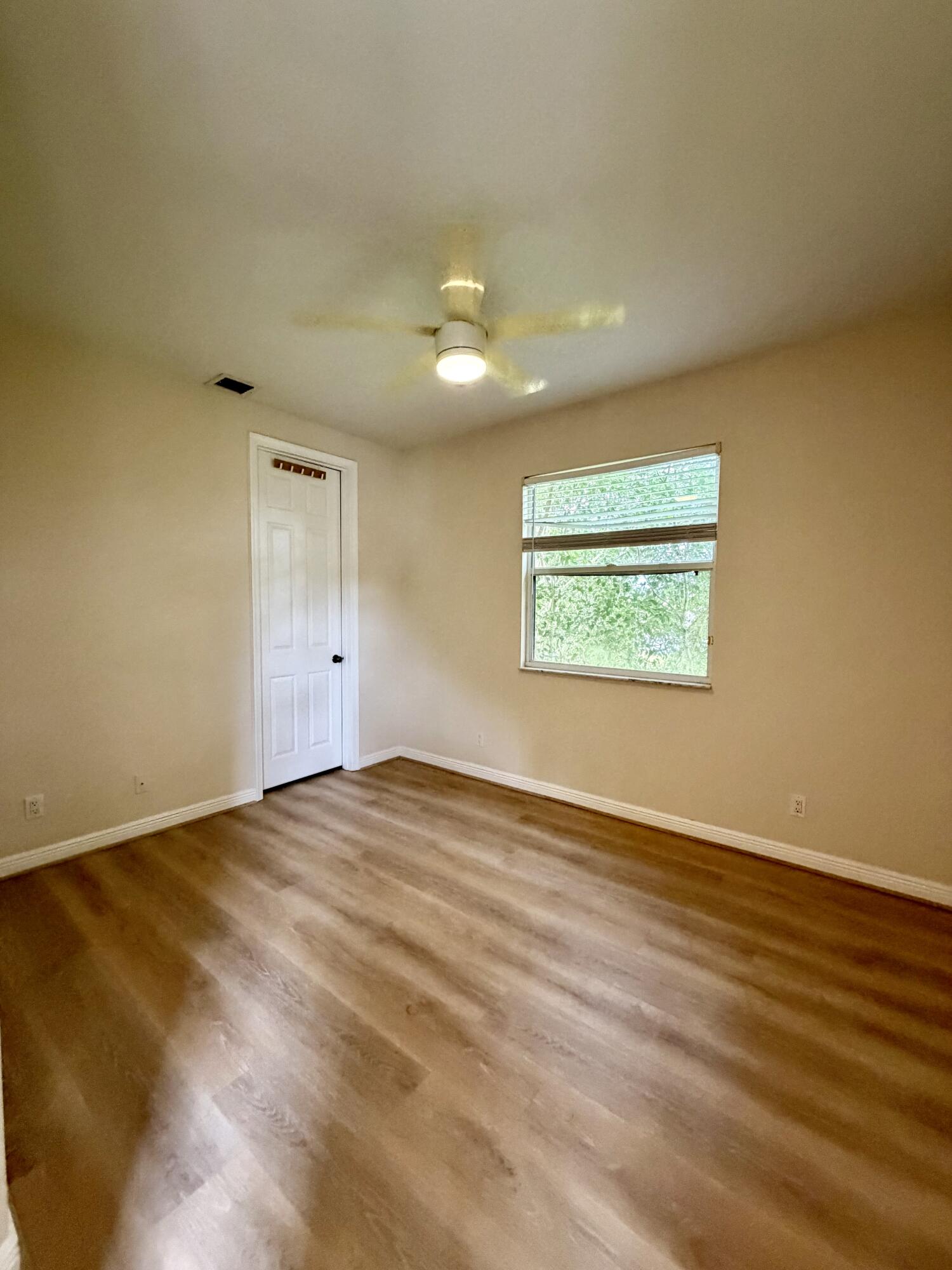 5684 Via De La Plata Circle