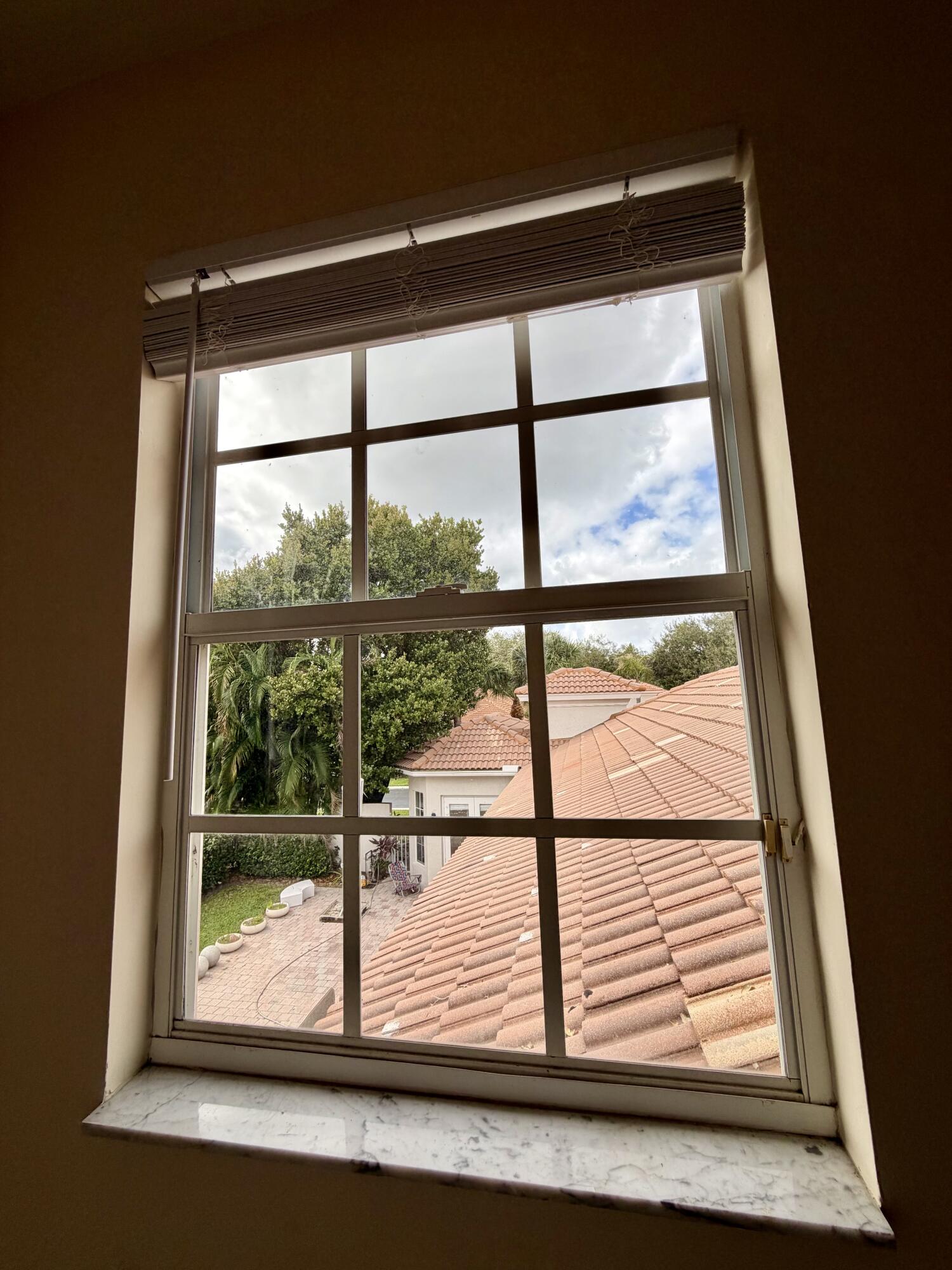 5684 Via De La Plata Circle