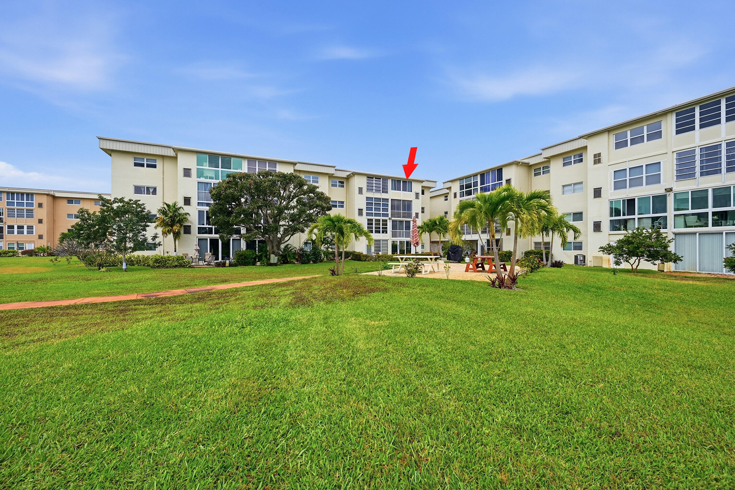 130 NE 26th Avenue 4090