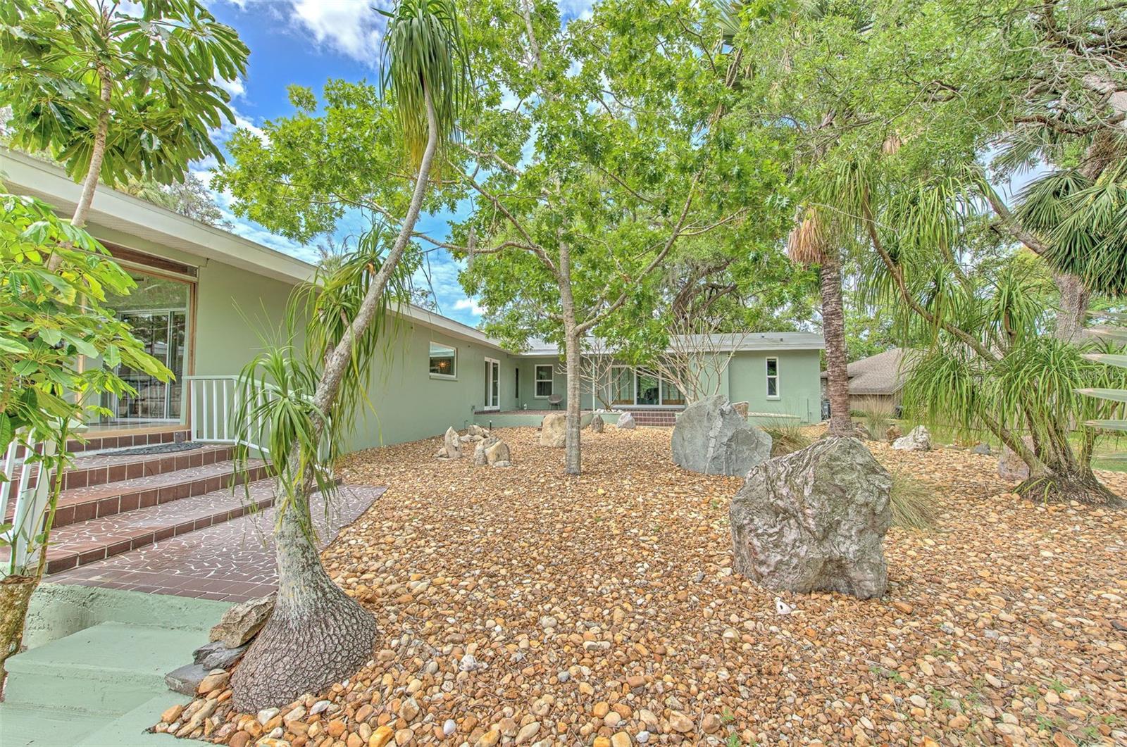 7102 MANDY LN