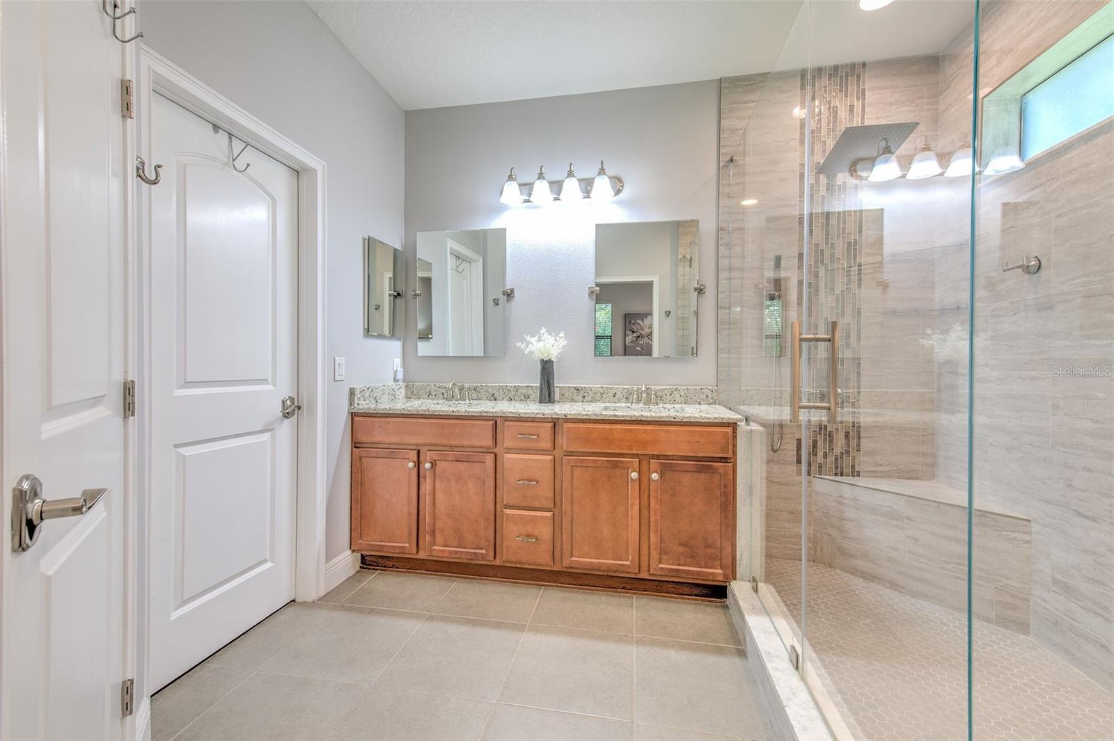 842 VINO VERDE CIR