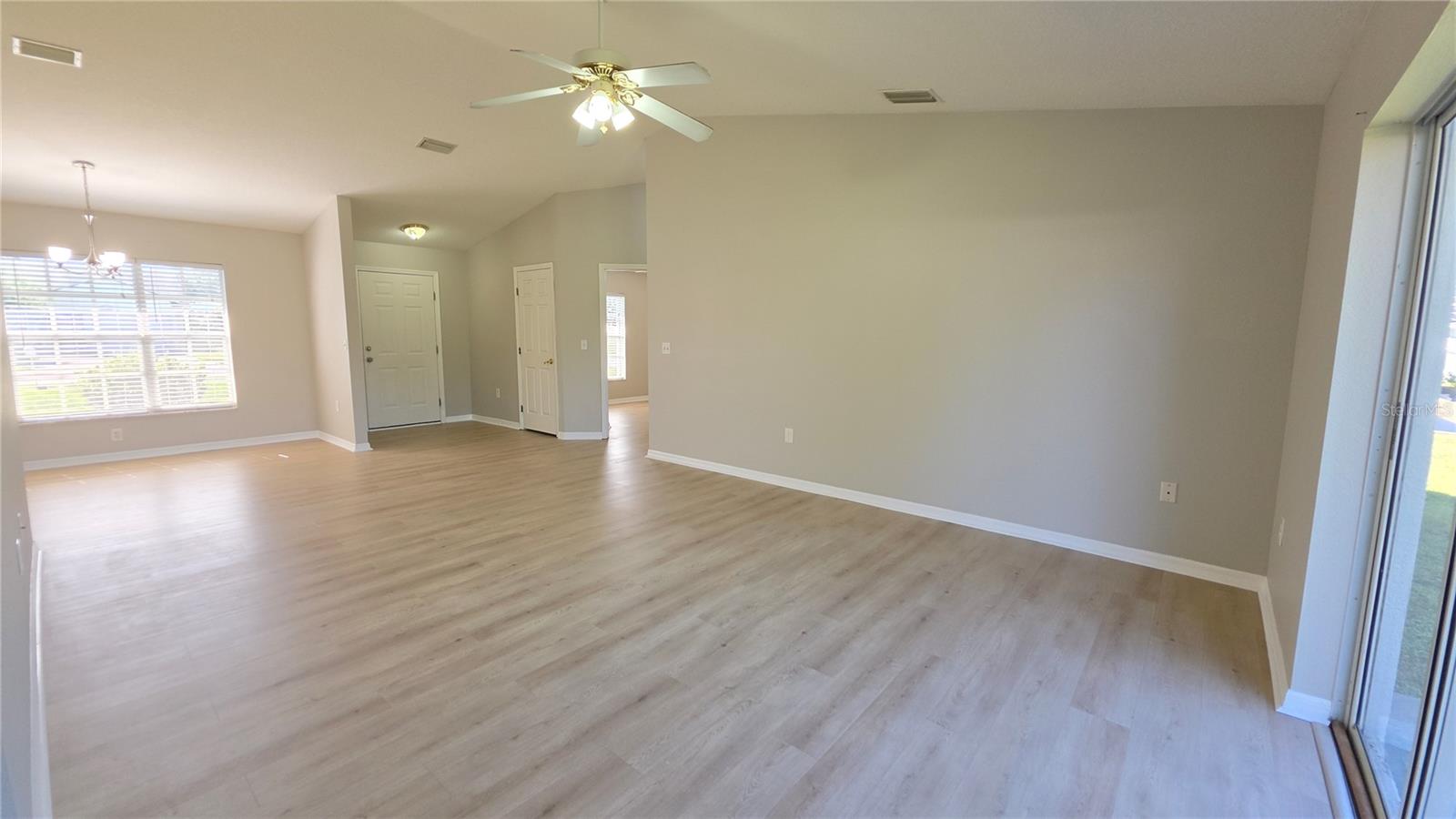 37515 LAUREL HAMMOCK DR