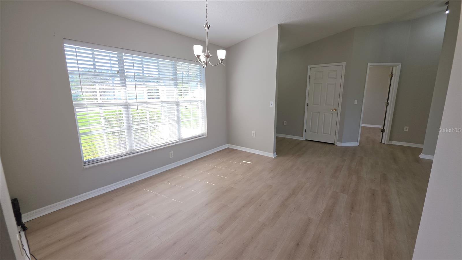 37515 LAUREL HAMMOCK DR