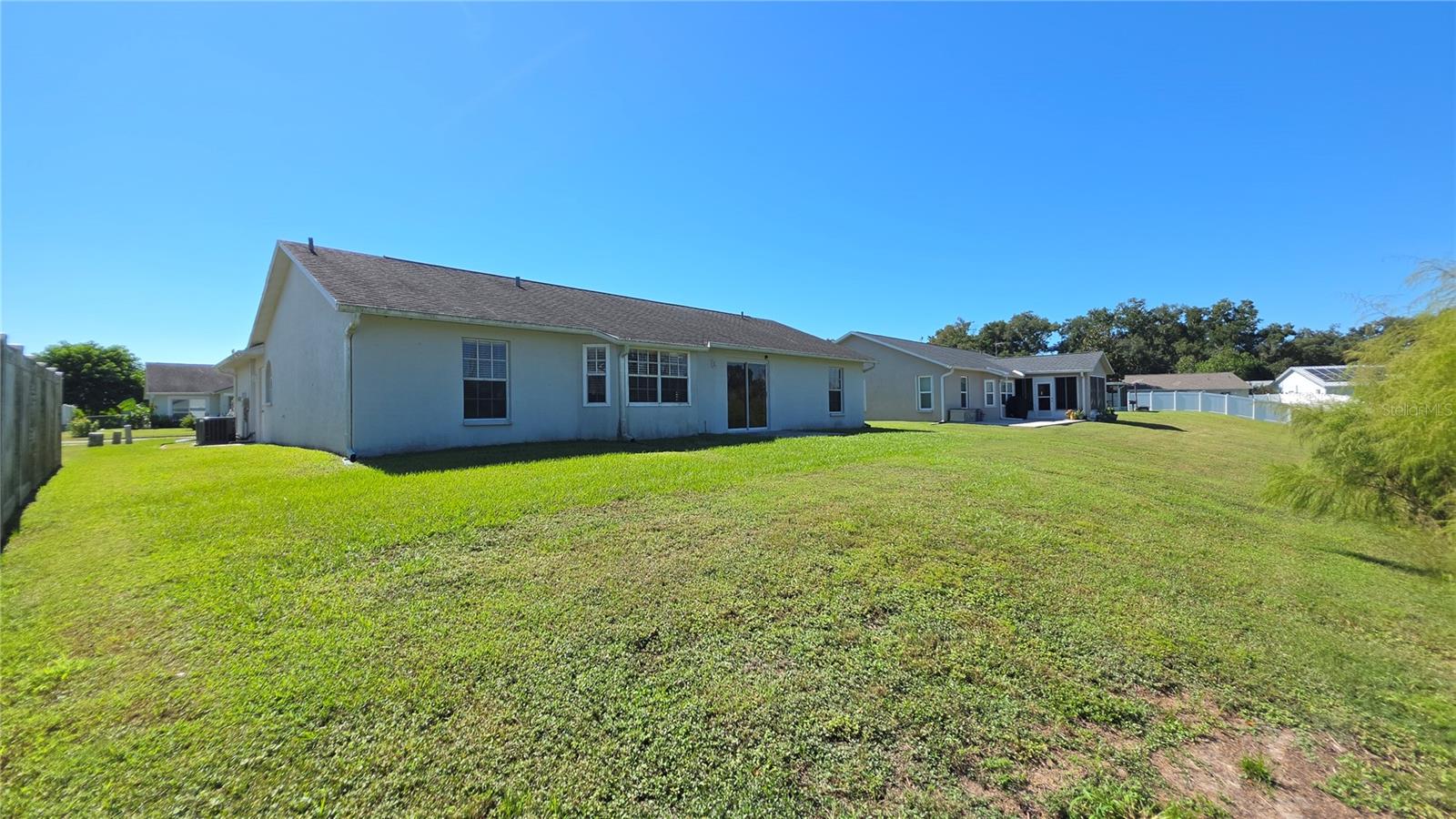 37515 LAUREL HAMMOCK DR