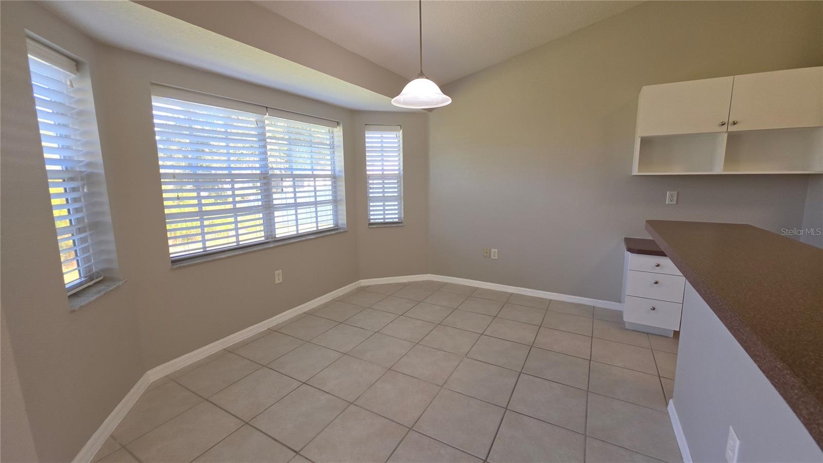 37515 LAUREL HAMMOCK DR