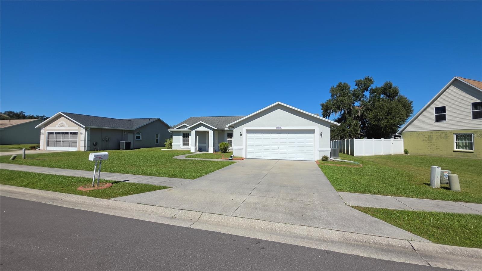 37515 LAUREL HAMMOCK DR