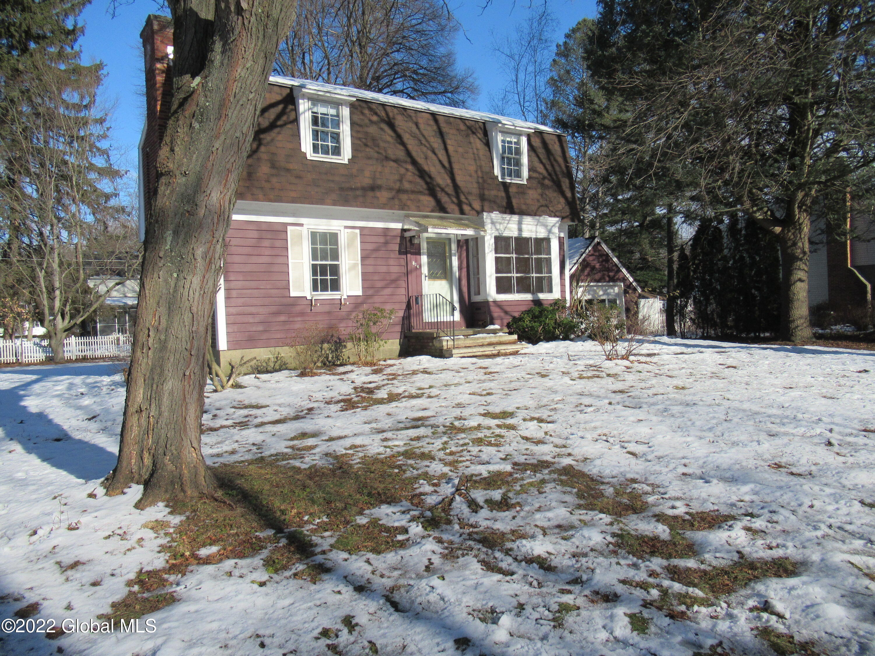 816 Sanders Avenue