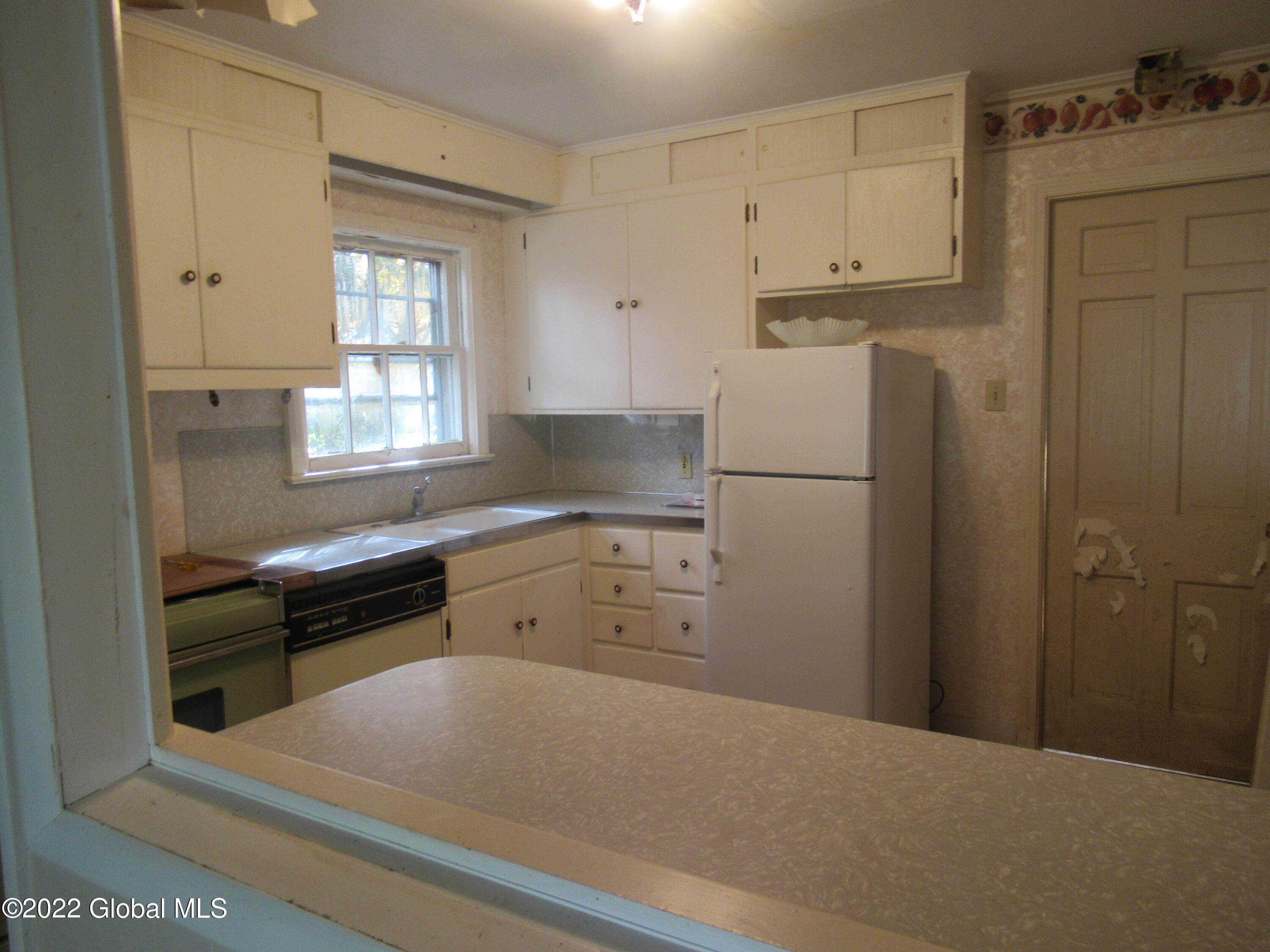 816 Sanders Avenue