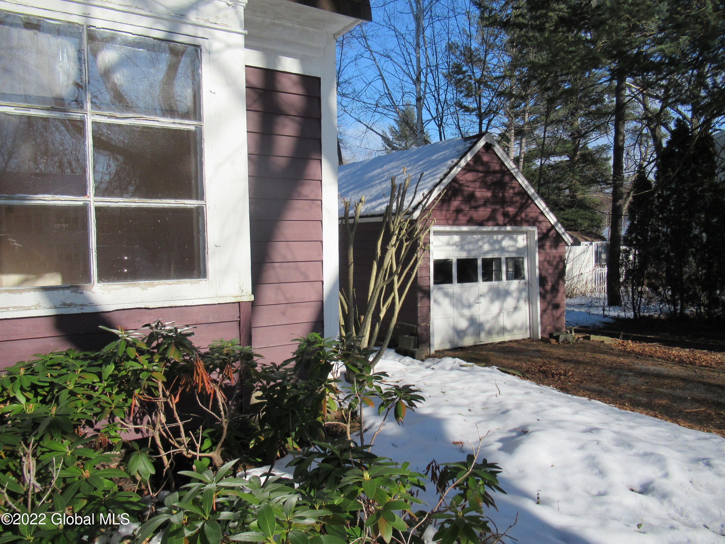 816 Sanders Avenue