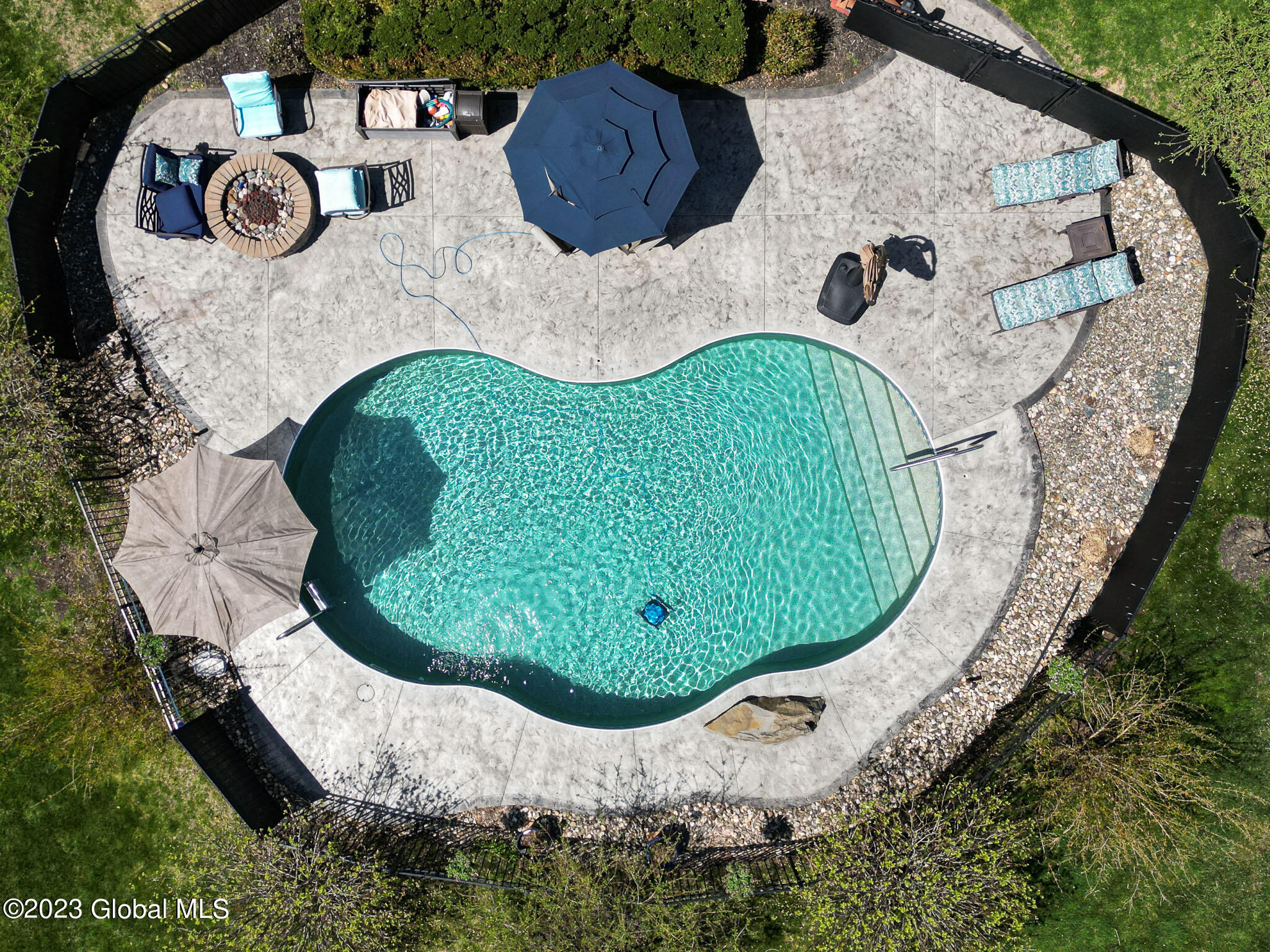 6 Cambrai DR
