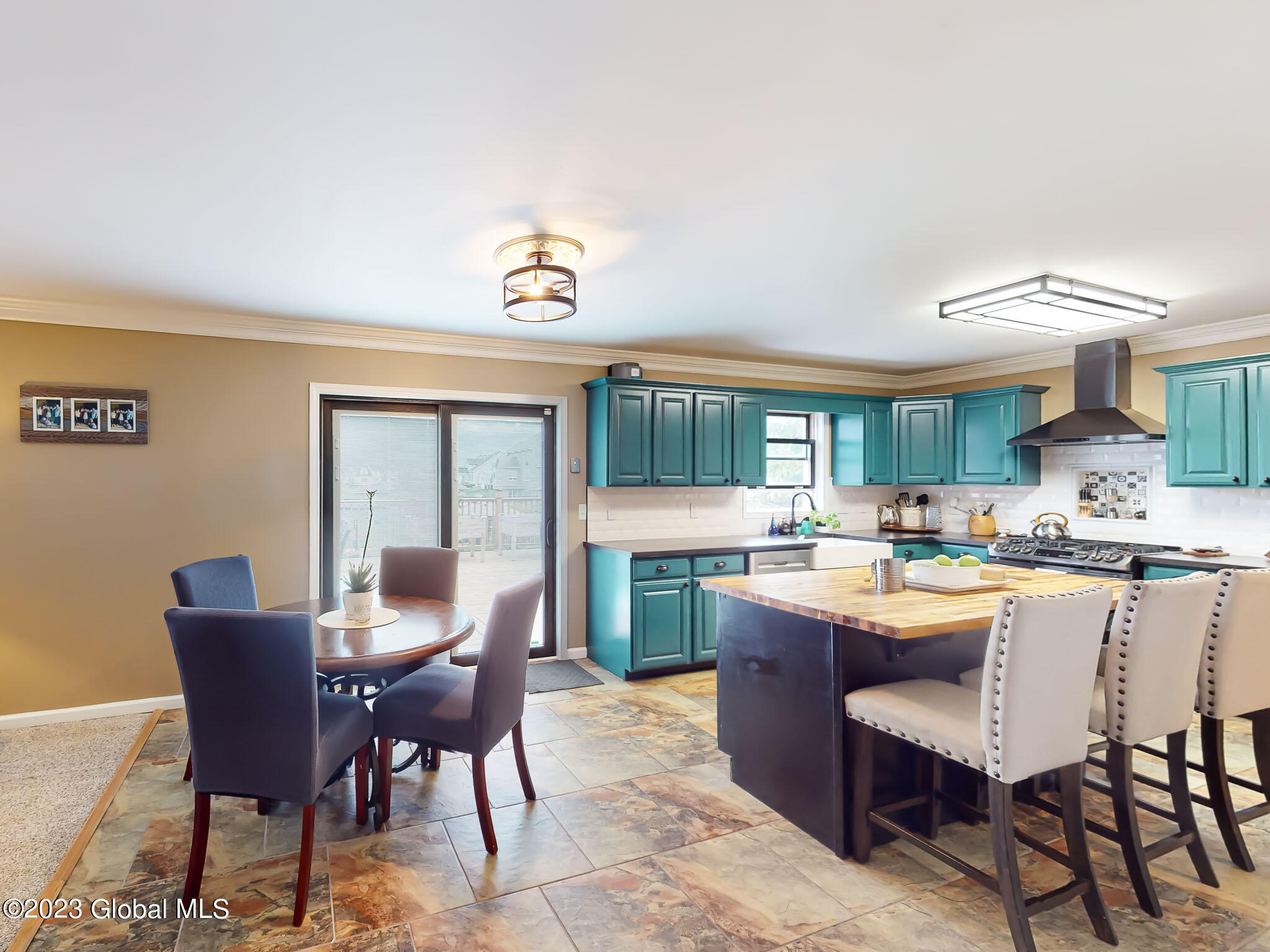 6 Cambrai DR
