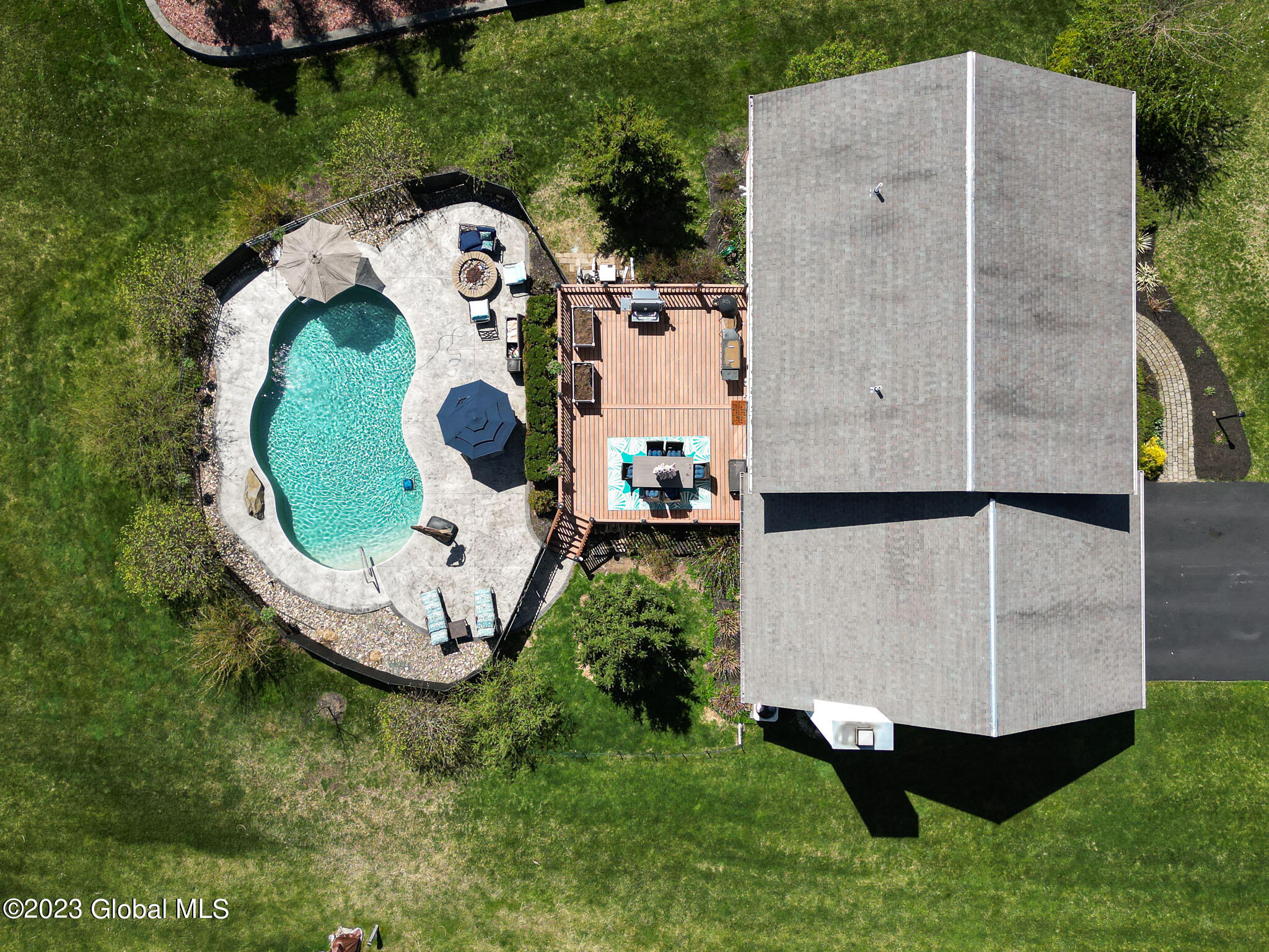 6 Cambrai DR