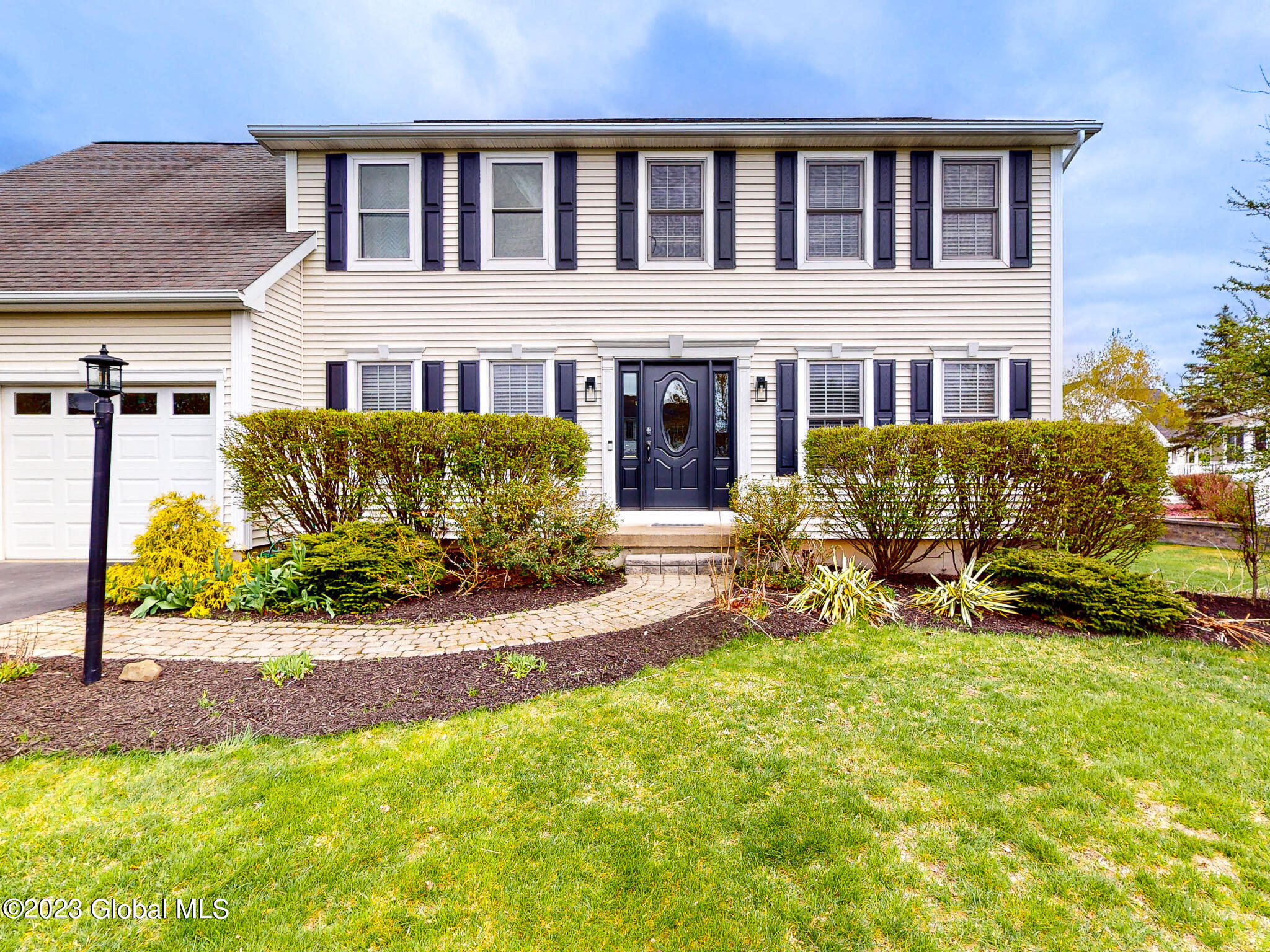 6 Cambrai DR