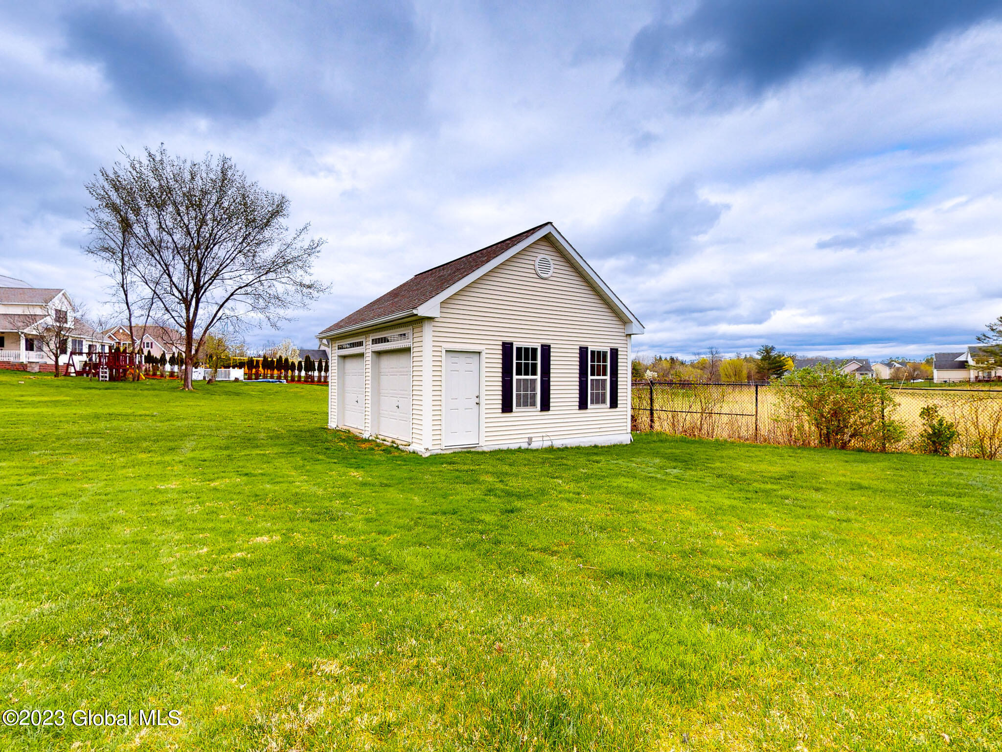 6 Cambrai DR
