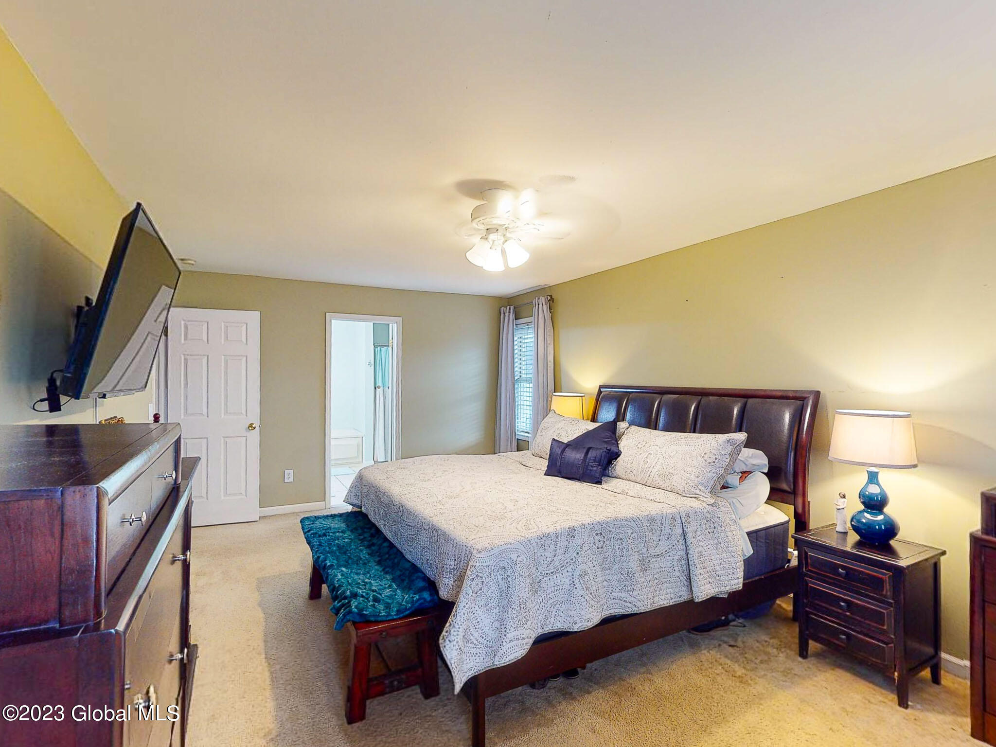 6 Cambrai DR
