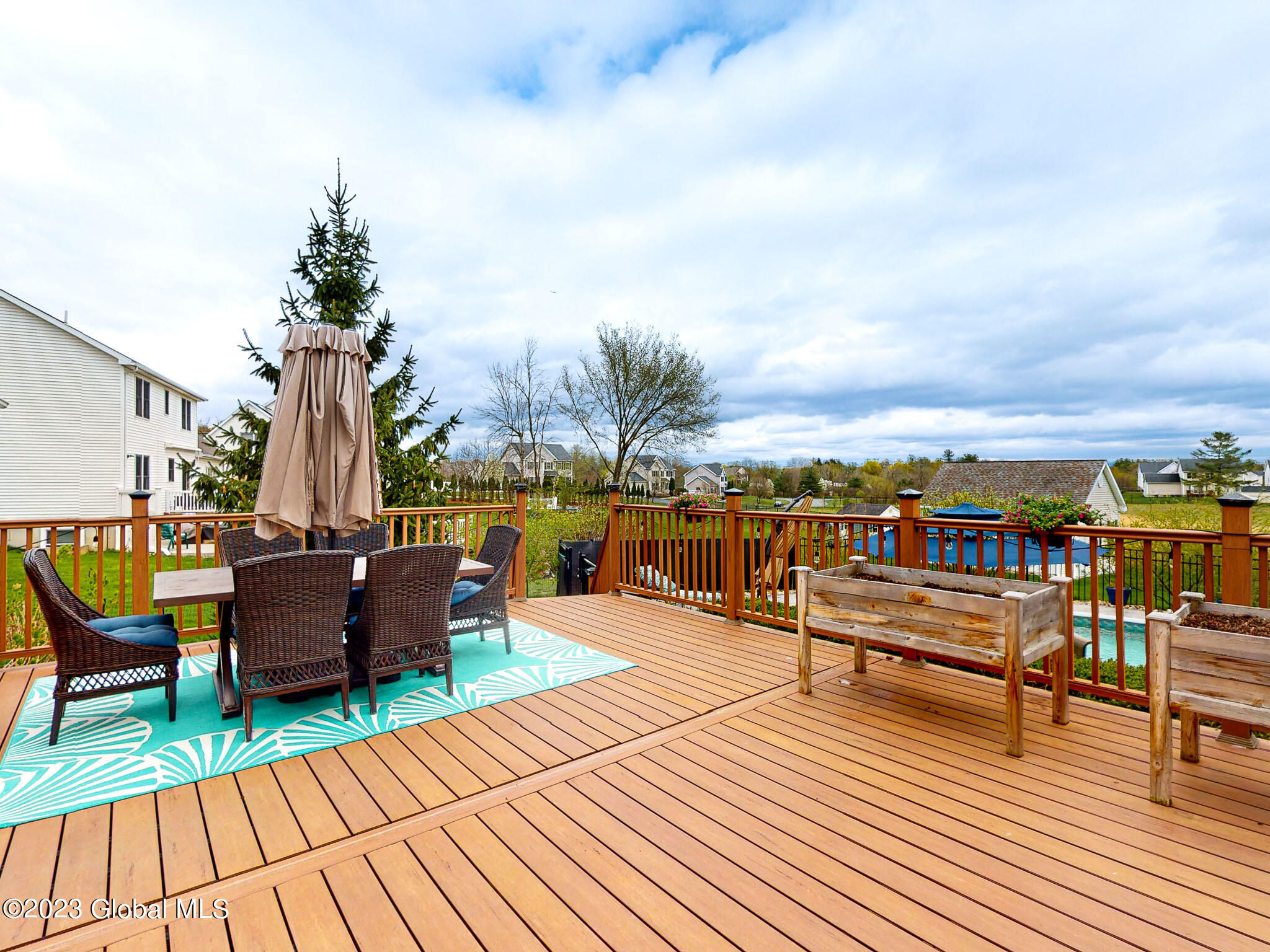 6 Cambrai DR