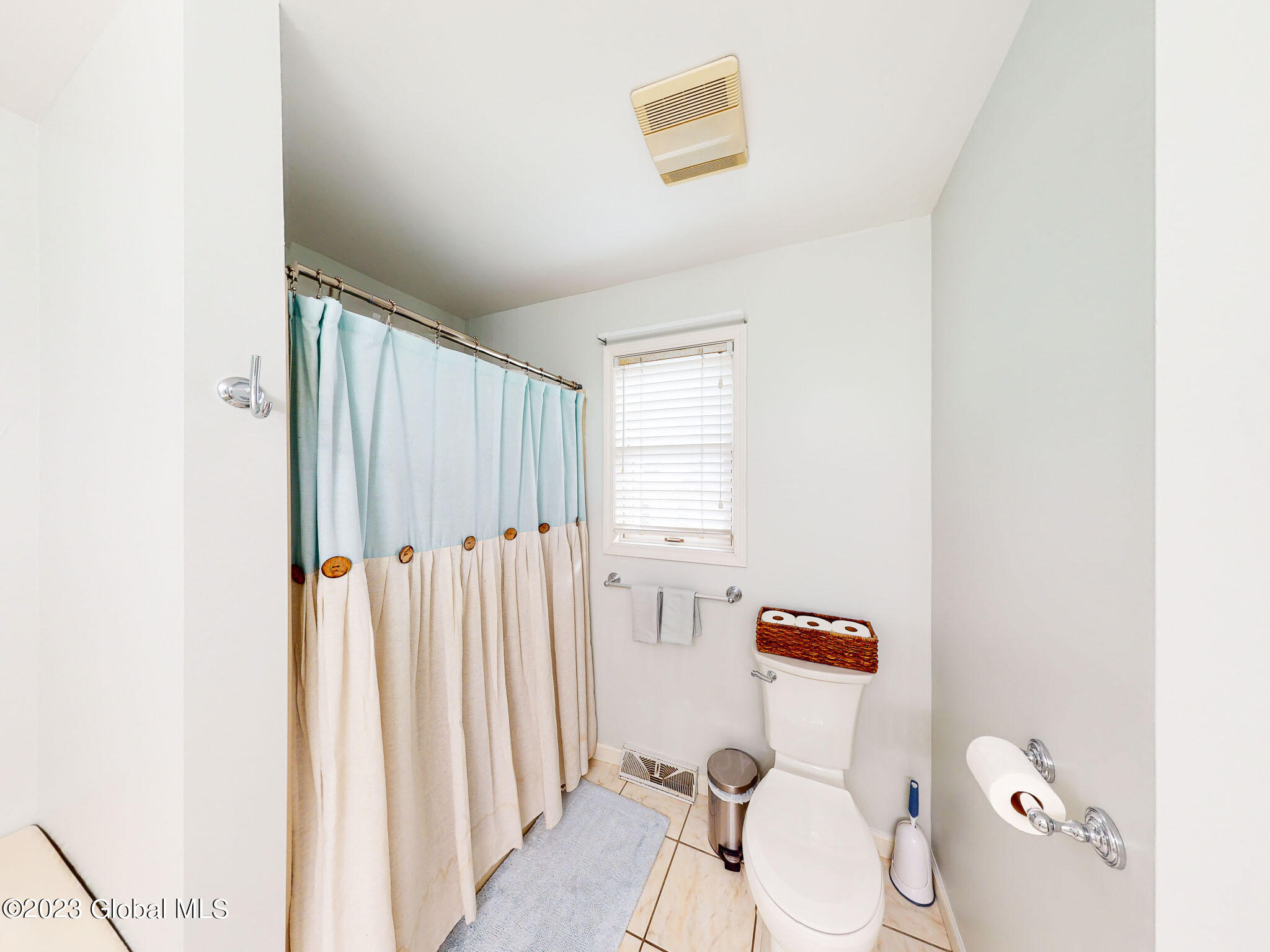 6 Cambrai DR