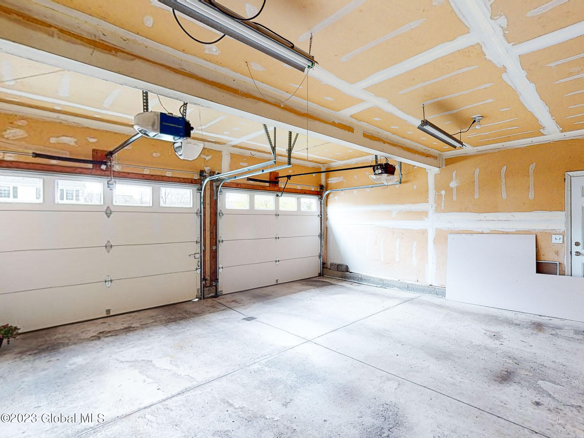 6 Cambrai DR