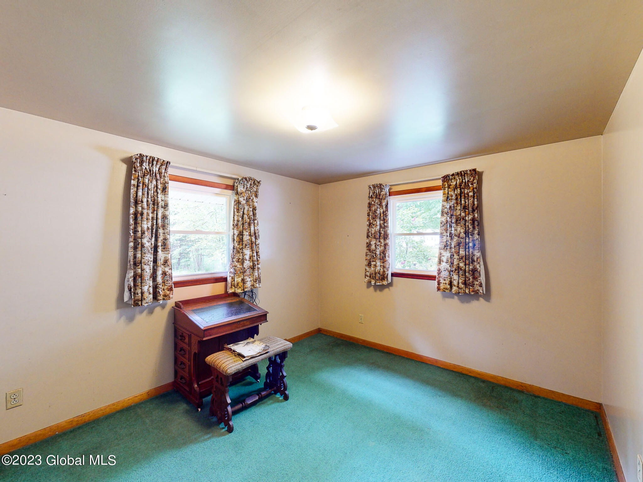 4 Drott Drive