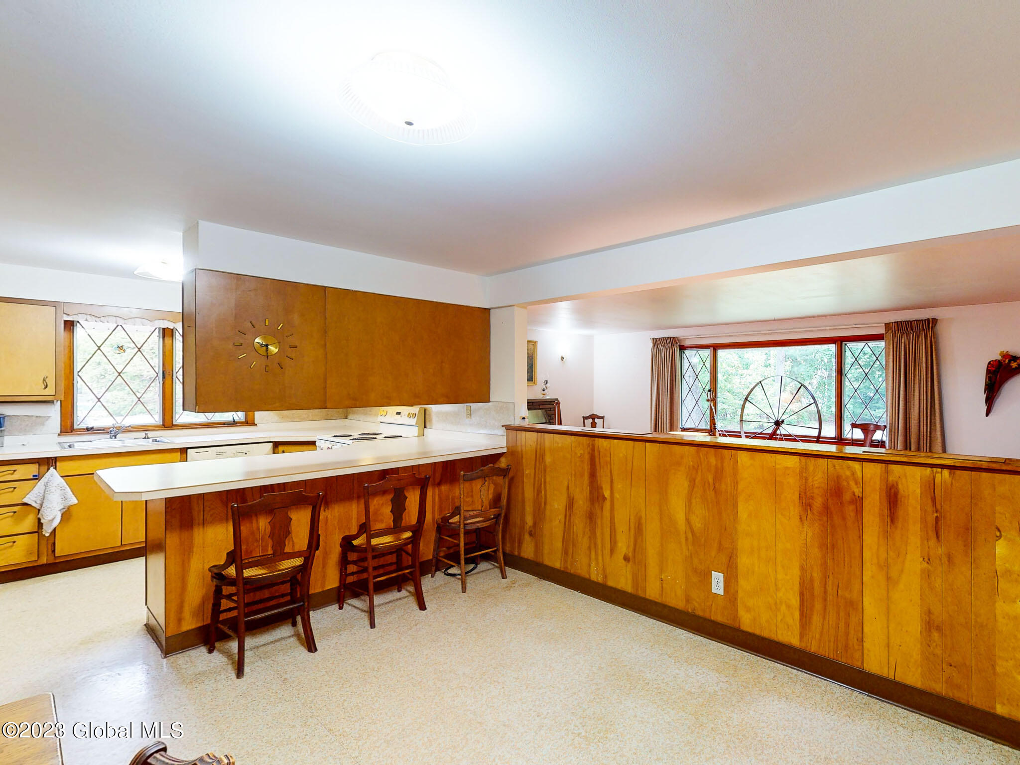 4 Drott Drive