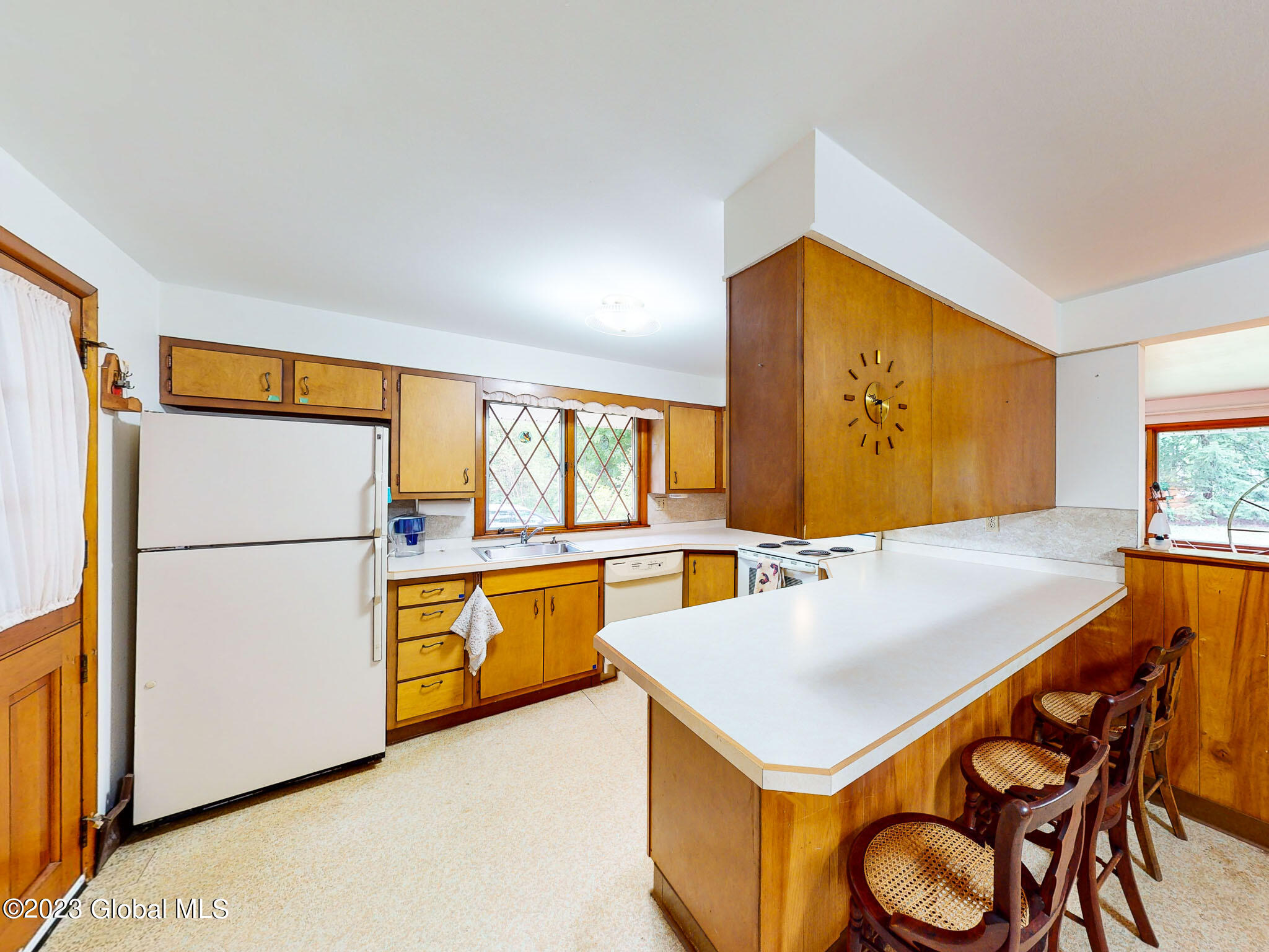 4 Drott Drive