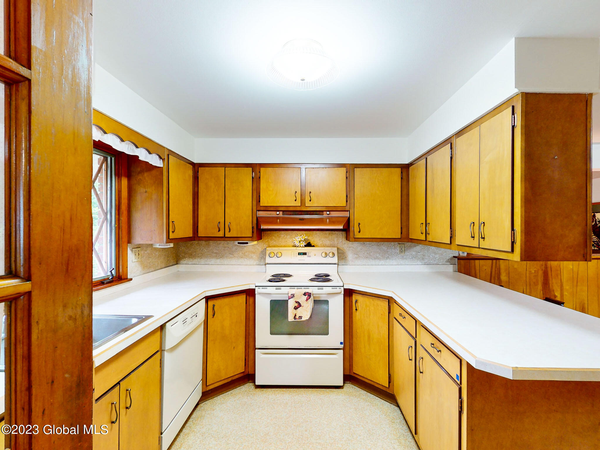 4 Drott Drive