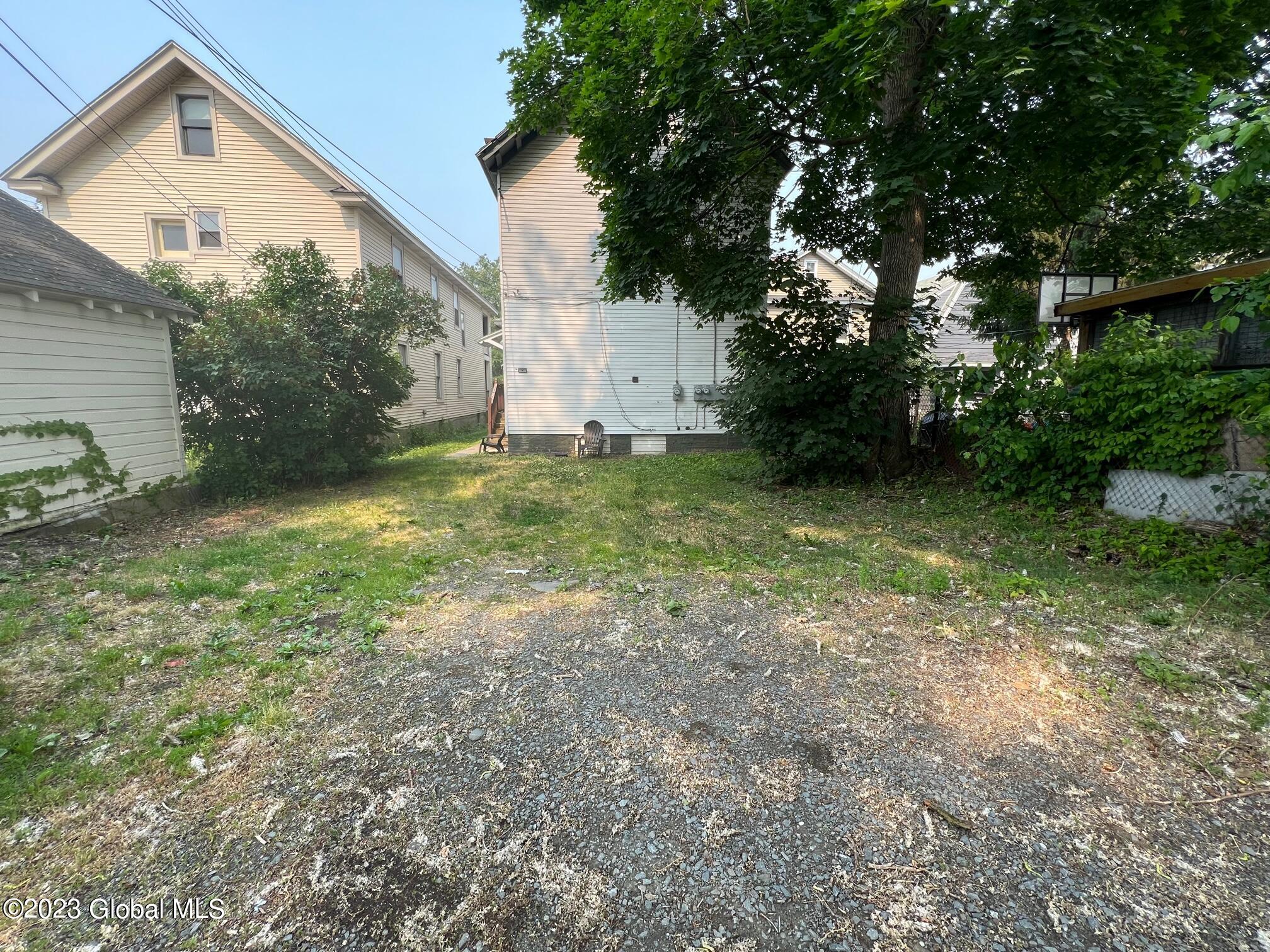 114 Sixth Avenue