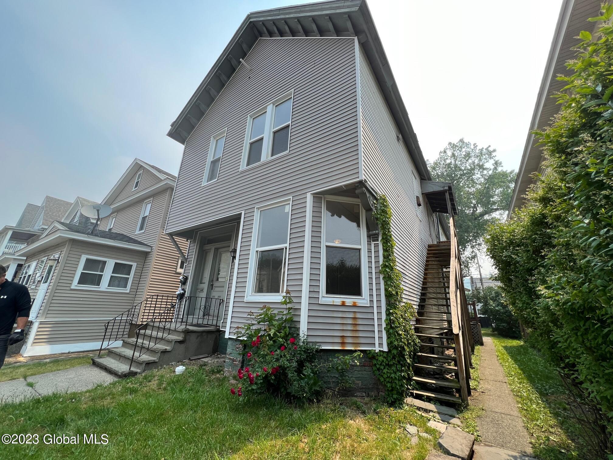 114 Sixth Avenue