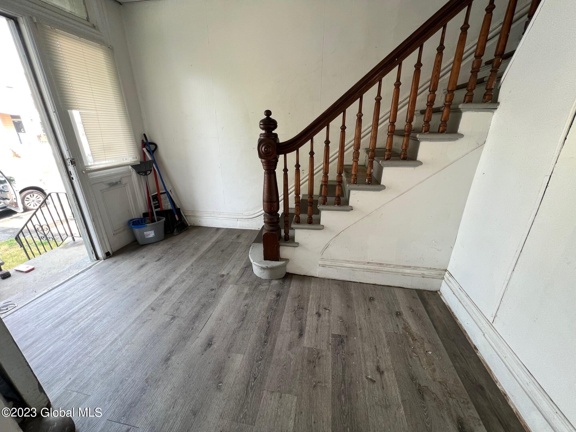 114 Sixth Avenue