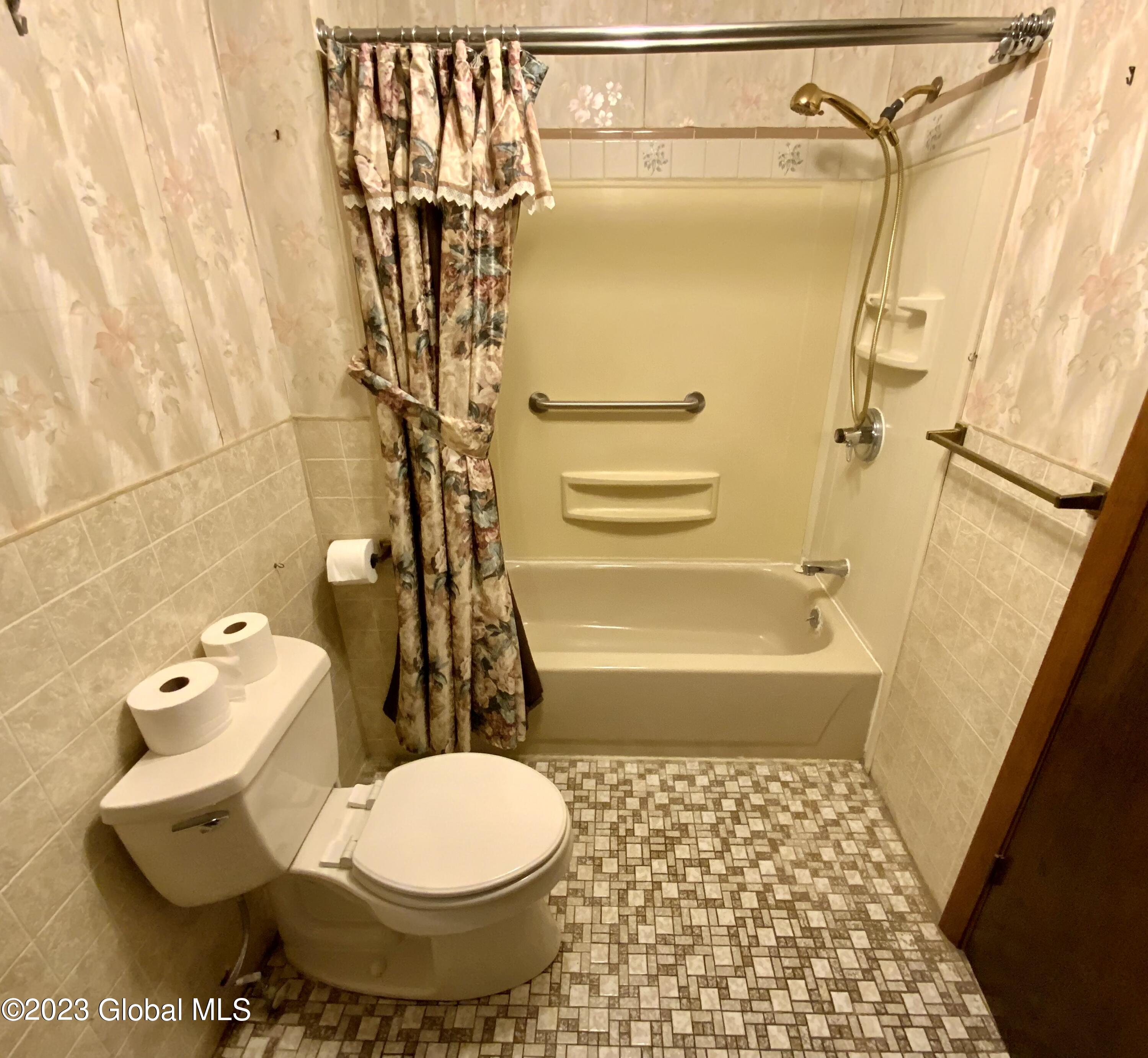 208 14th Street