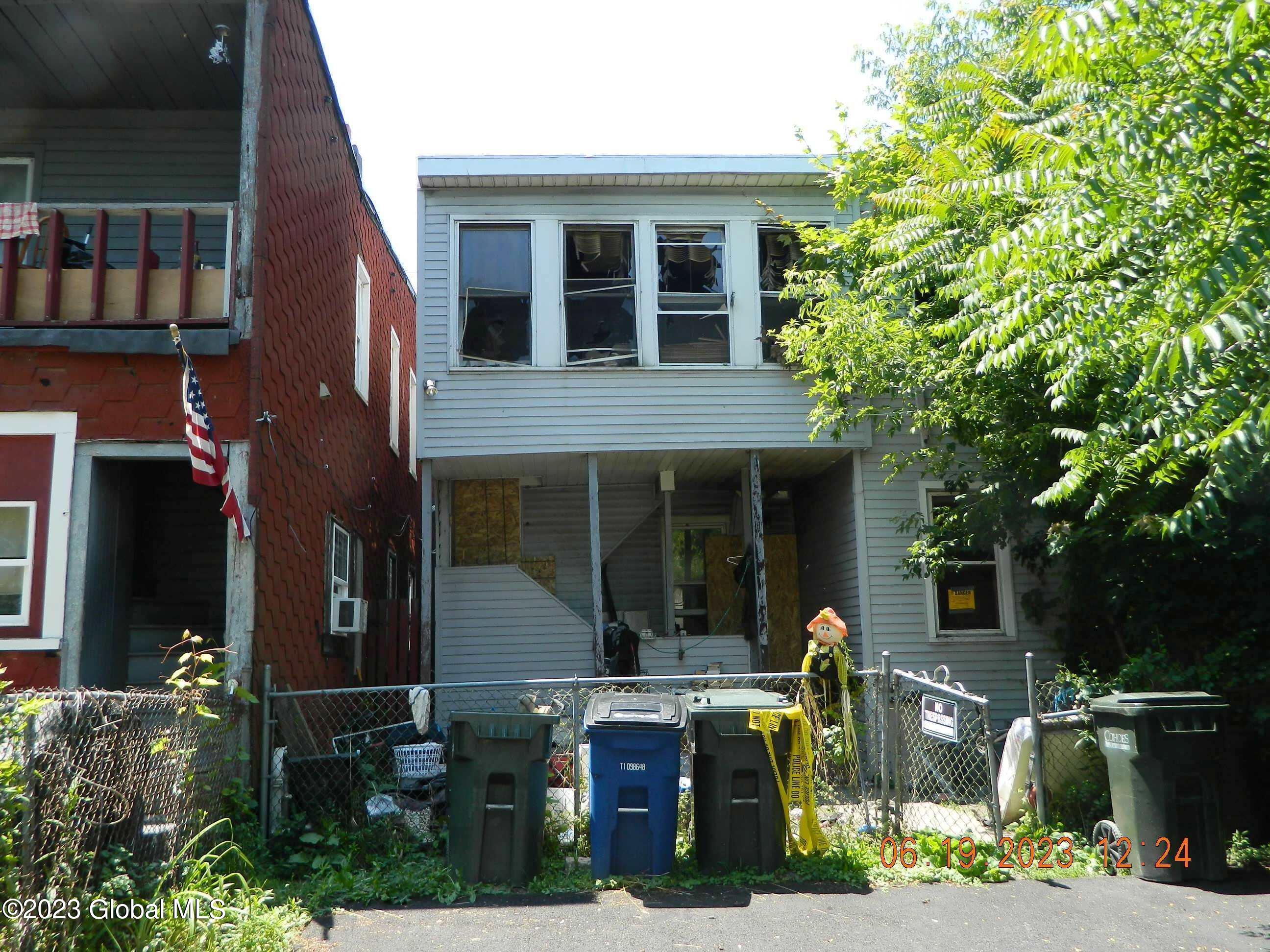 98 Congress Street