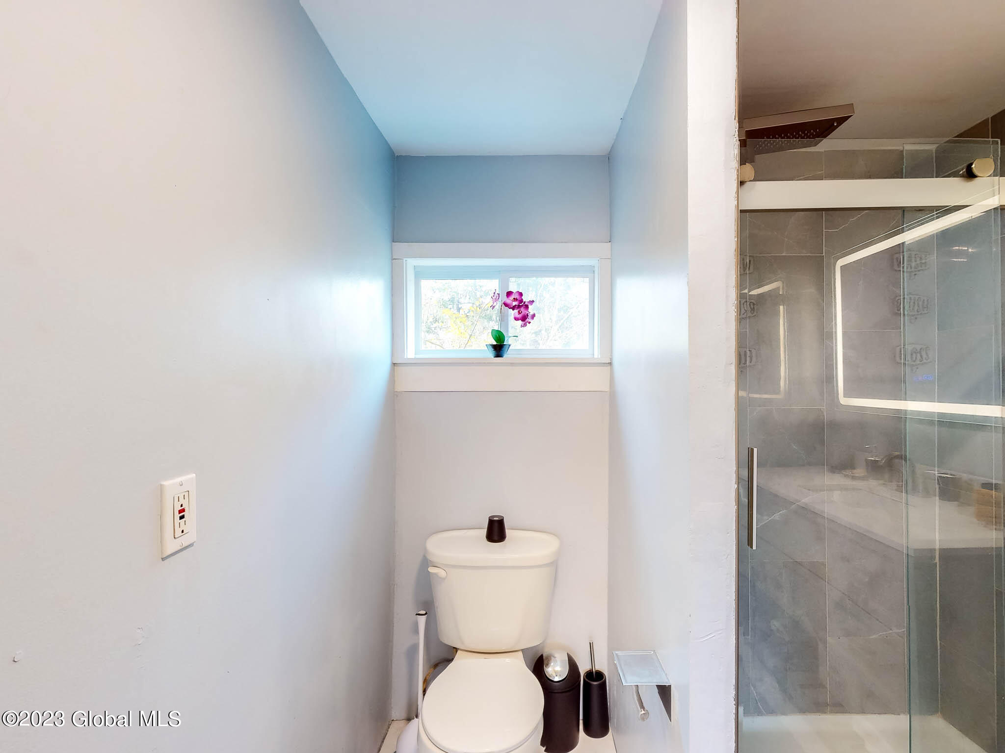39 Campbell Avenue
