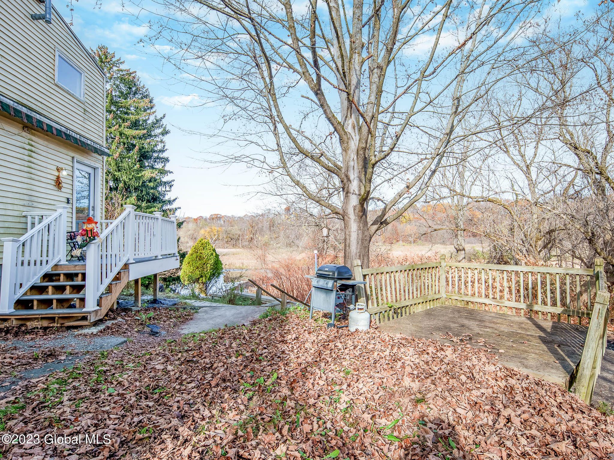 39 Campbell Avenue