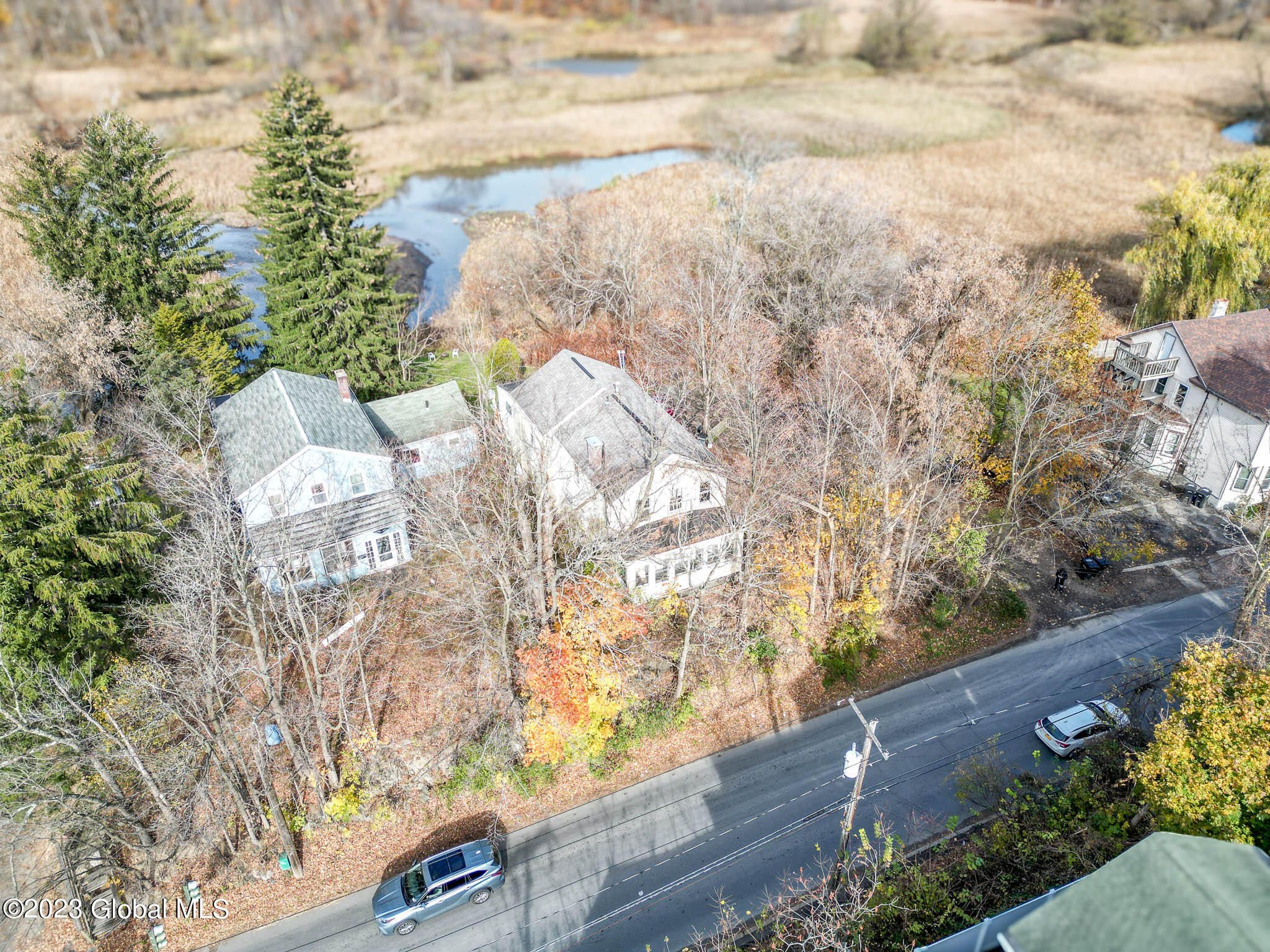 39 Campbell Avenue
