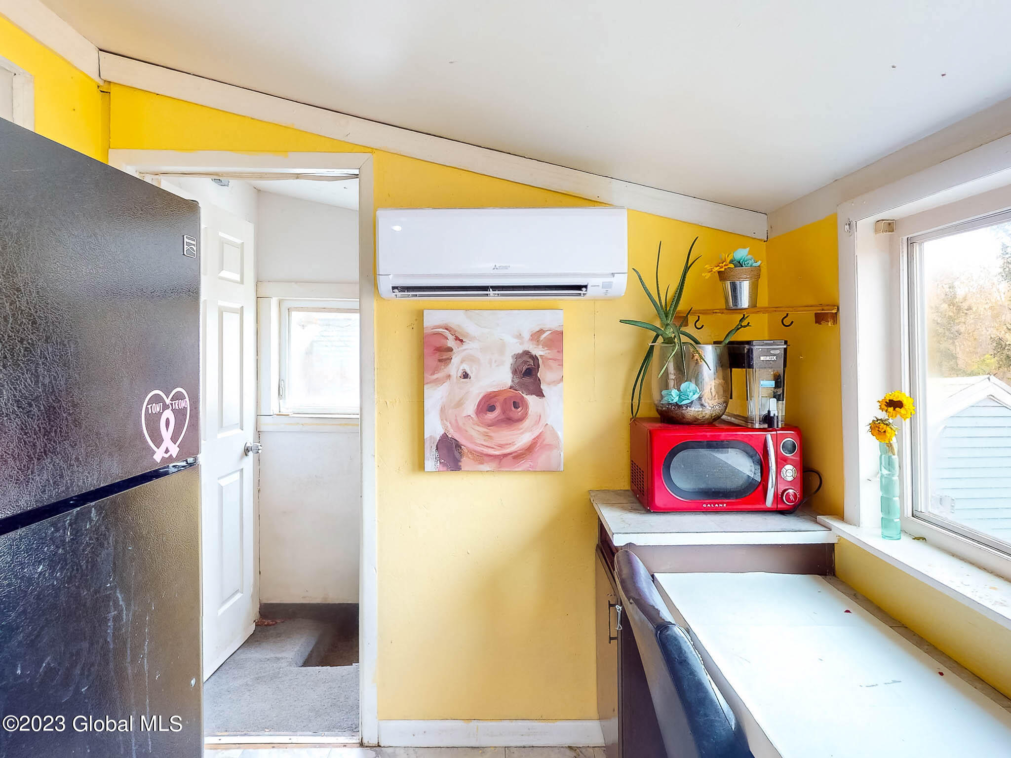 39 Campbell Avenue
