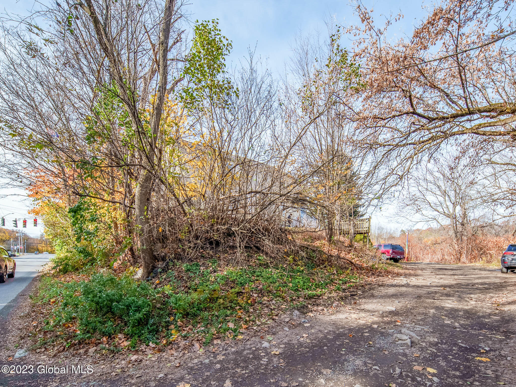 39 Campbell Avenue