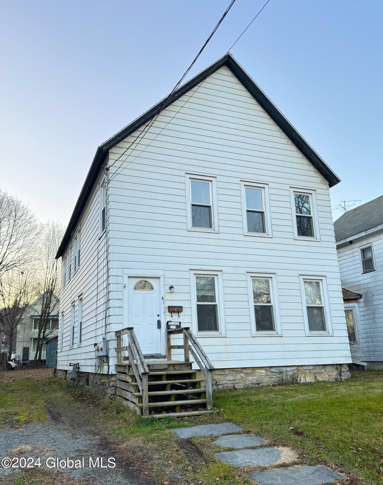 41 Pulver Avenue