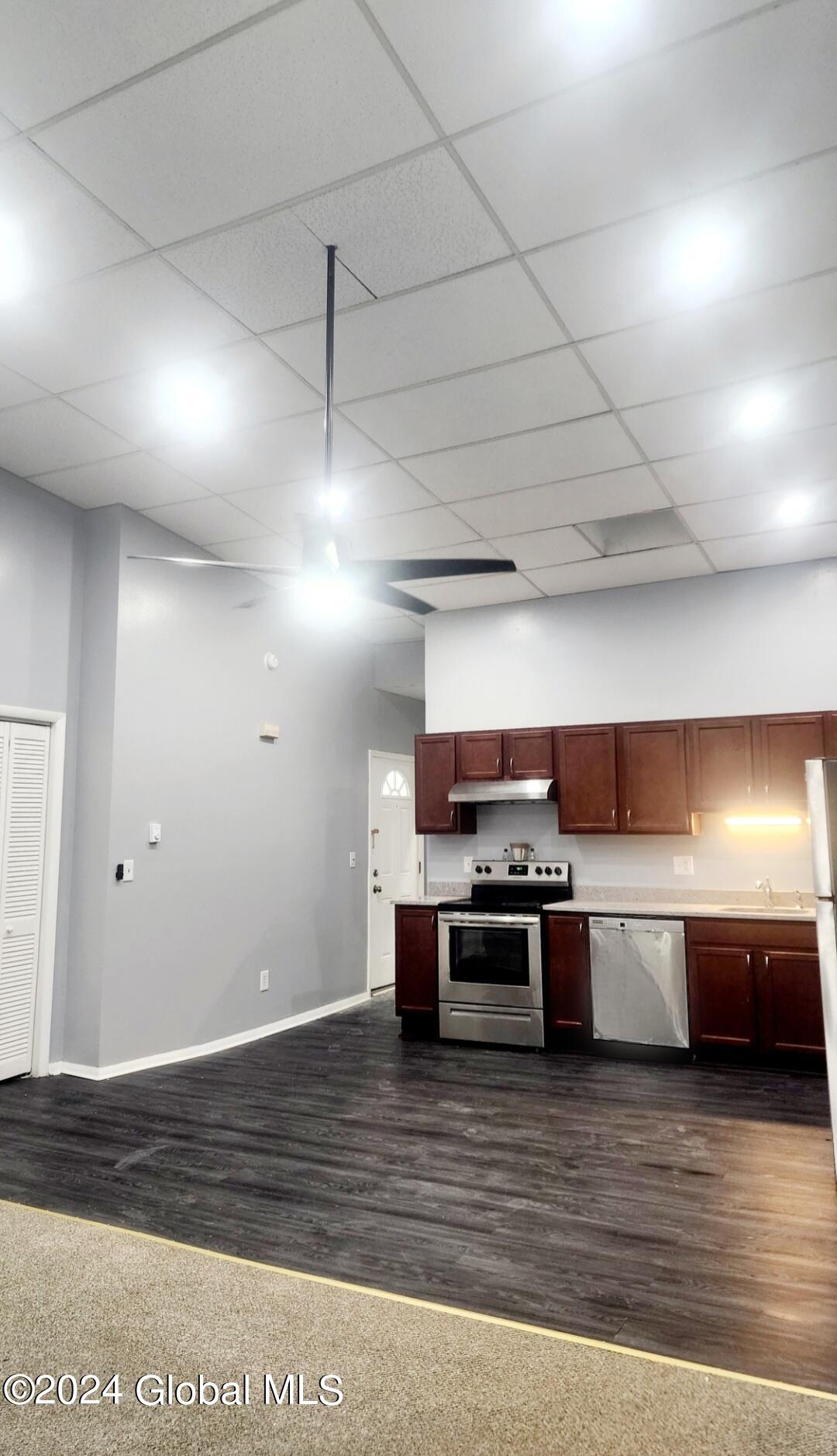 11 Elm Street, Apt 3