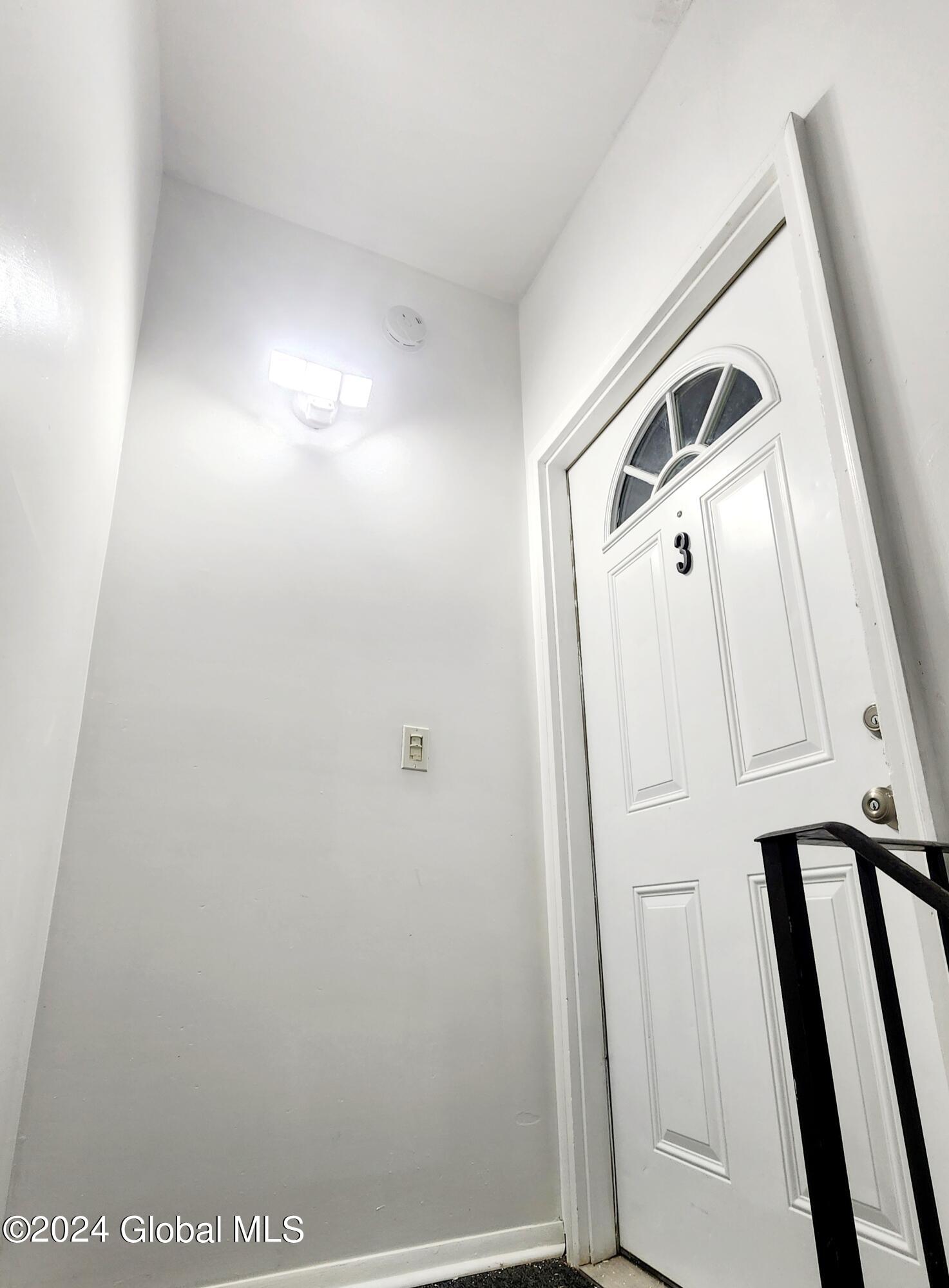 11 Elm Street, Apt 3
