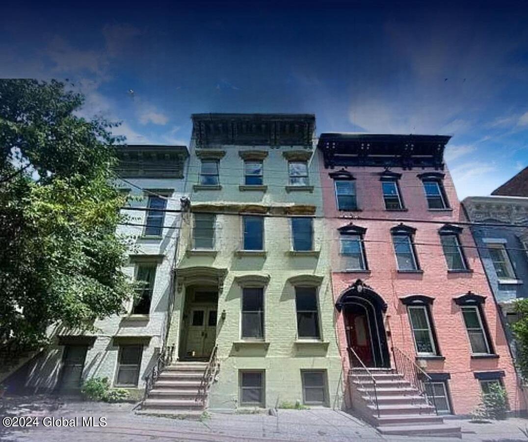 11 Elm Street, Apt 2