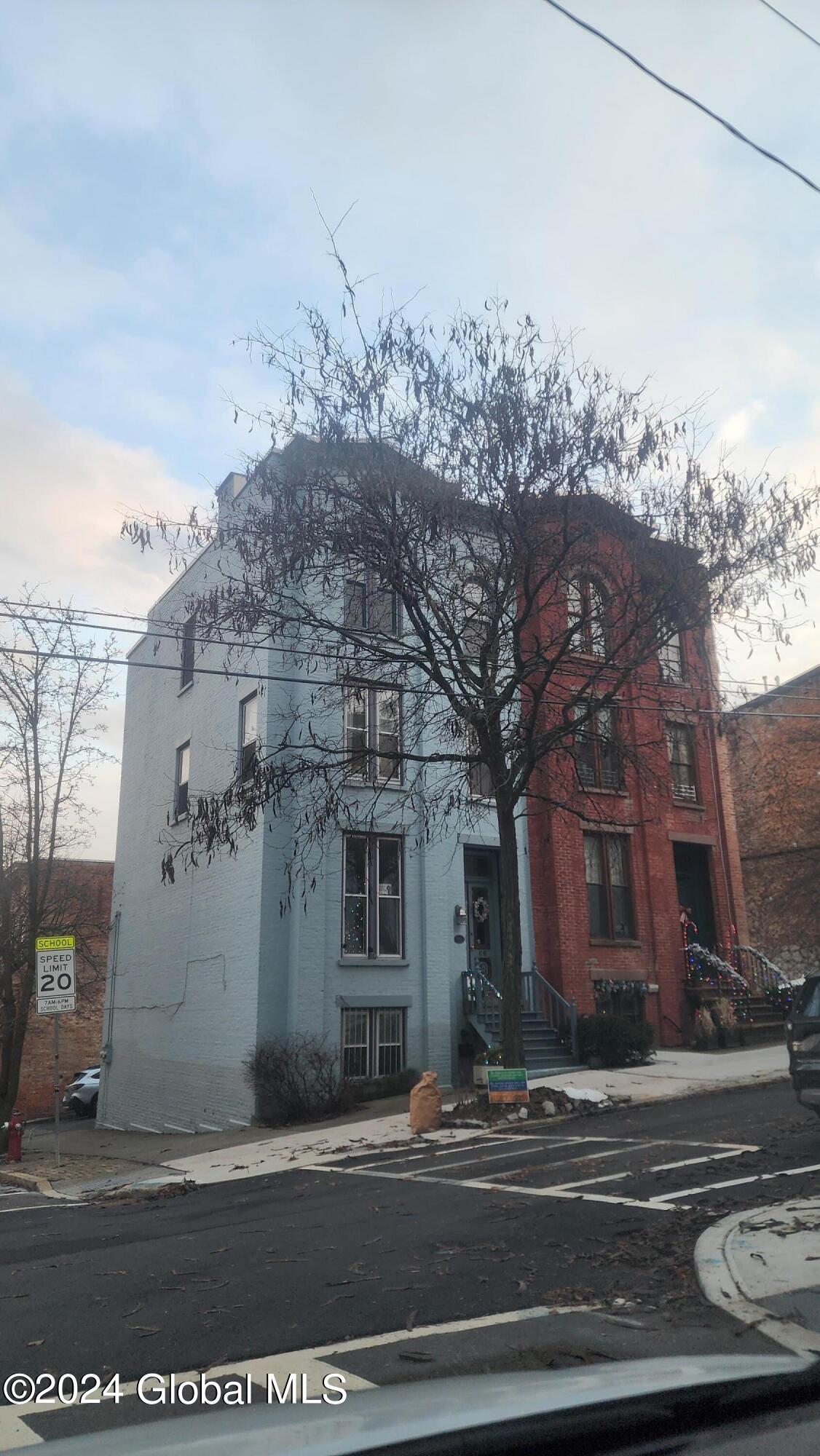 11 Elm Street, Apt 2