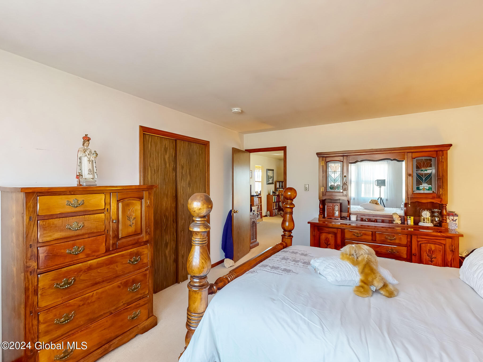 10 Edgewood Terrace, Castleton-on-Hudson