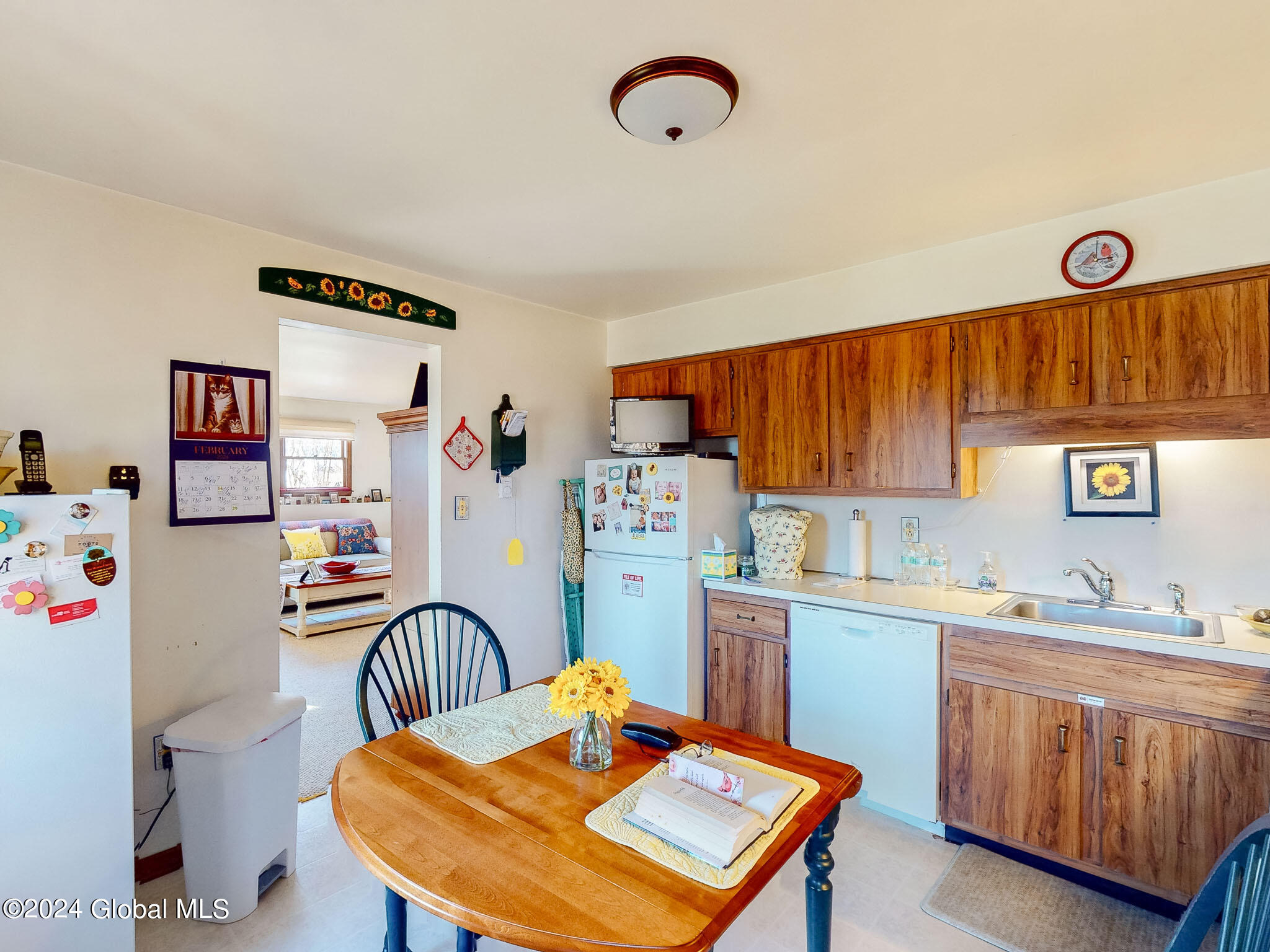 10 Edgewood Terrace, Castleton-on-Hudson