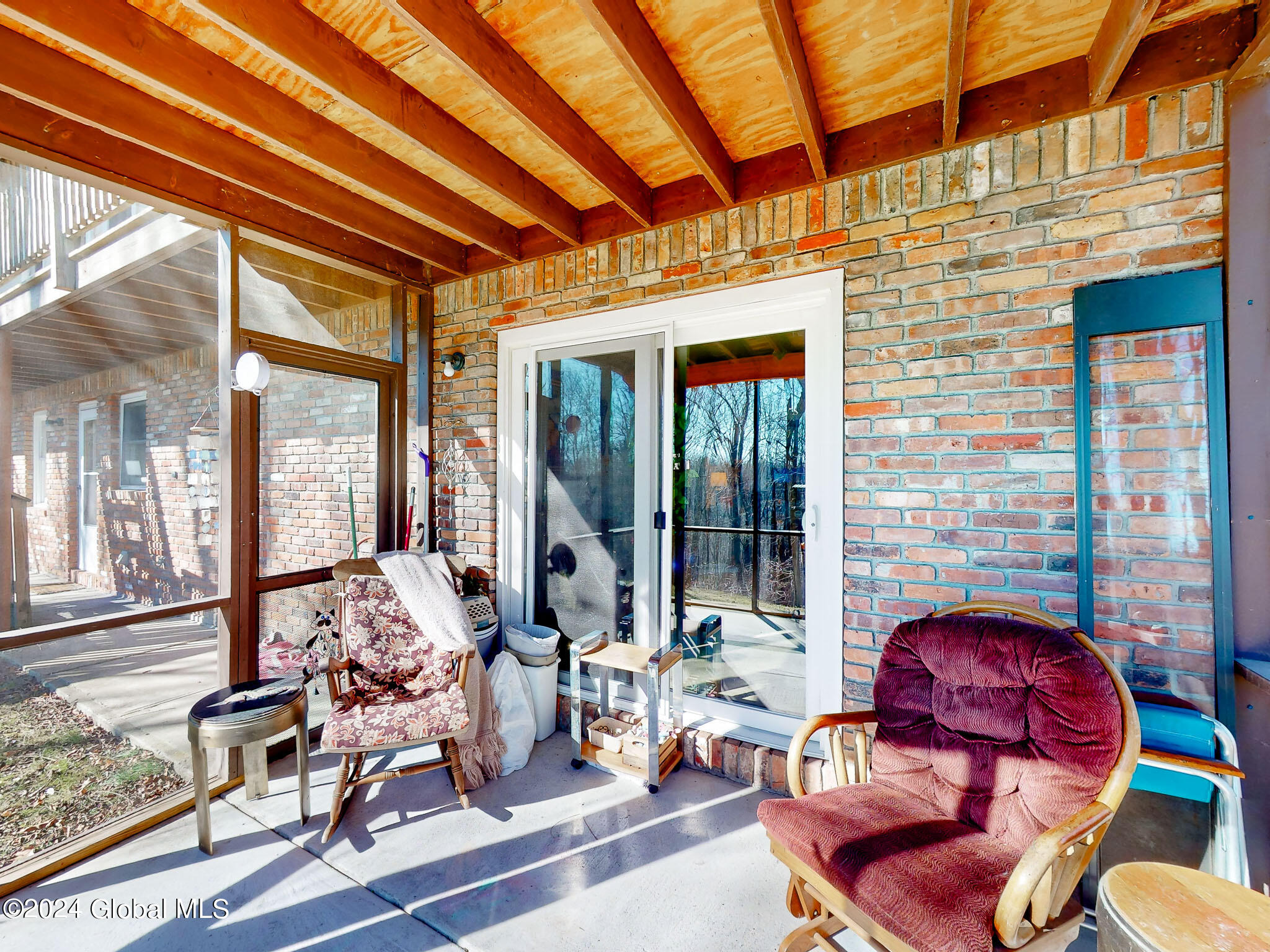 10 Edgewood Terrace, Castleton-on-Hudson